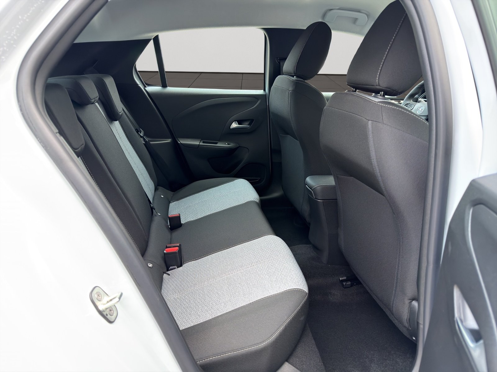 Bild 6 von Opel Corsa Edition 1.2 DIT