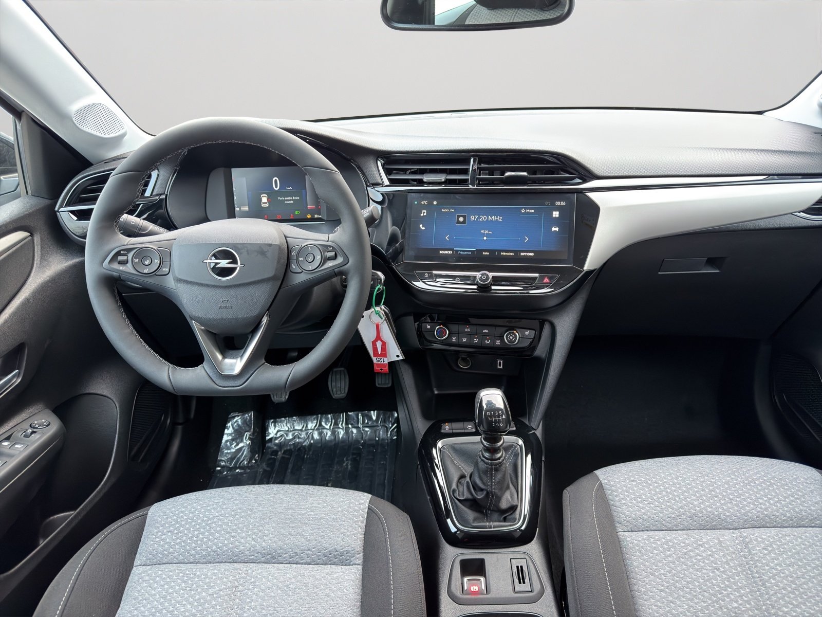 Bild 8 von Opel Corsa Edition 1.2 DIT