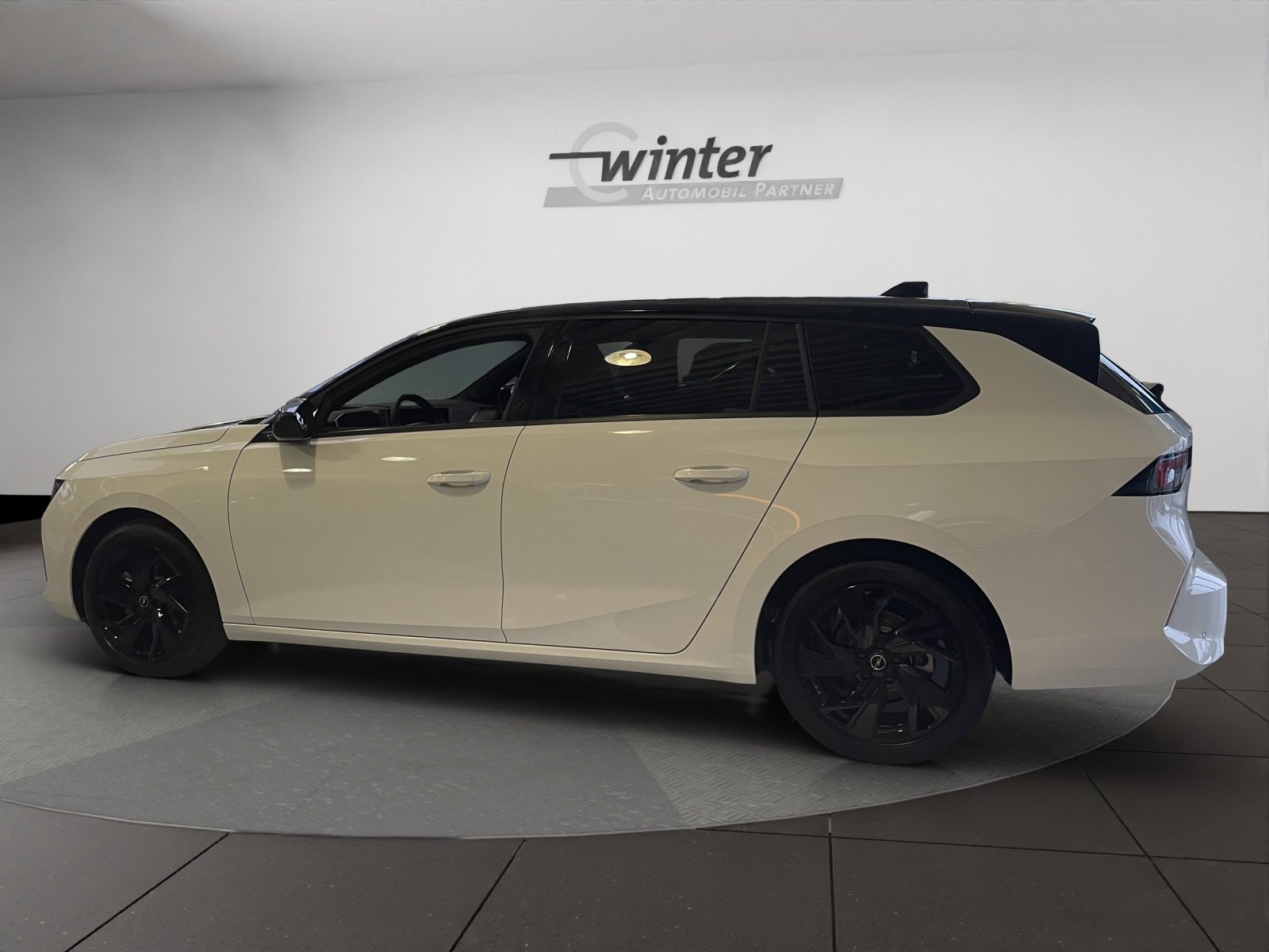 Bild 2 von Opel Astra-L Sports Tourer 1.2 Turbo Mild-Hybrid