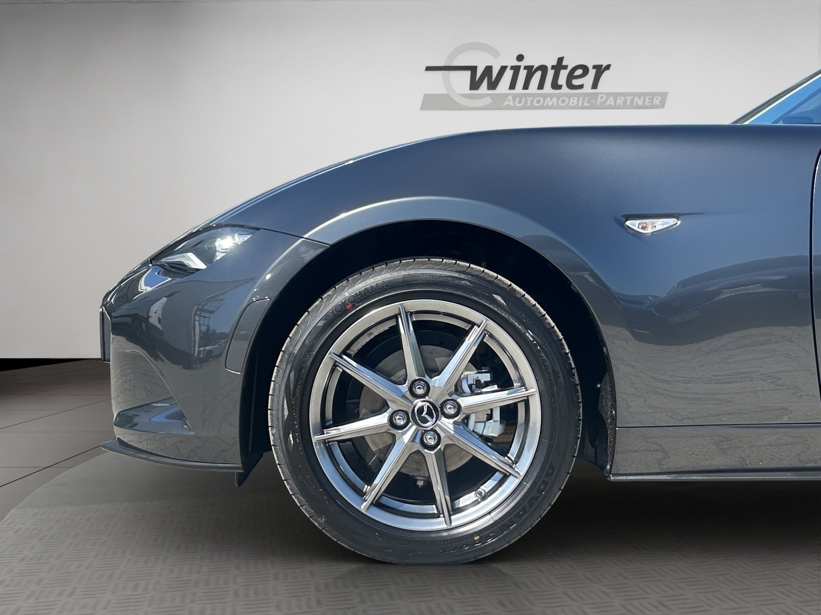 Bild 4 von Mazda MX-5 Roadster 1.5L 132PS 6-Gang RWD