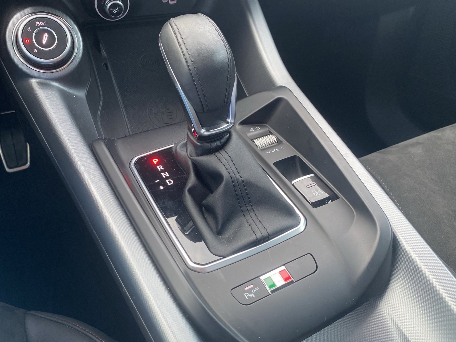 Bild 13 von Alfa Romeo ALFA TONALE MHEV 18KW (160PS) HYBRID 15KW