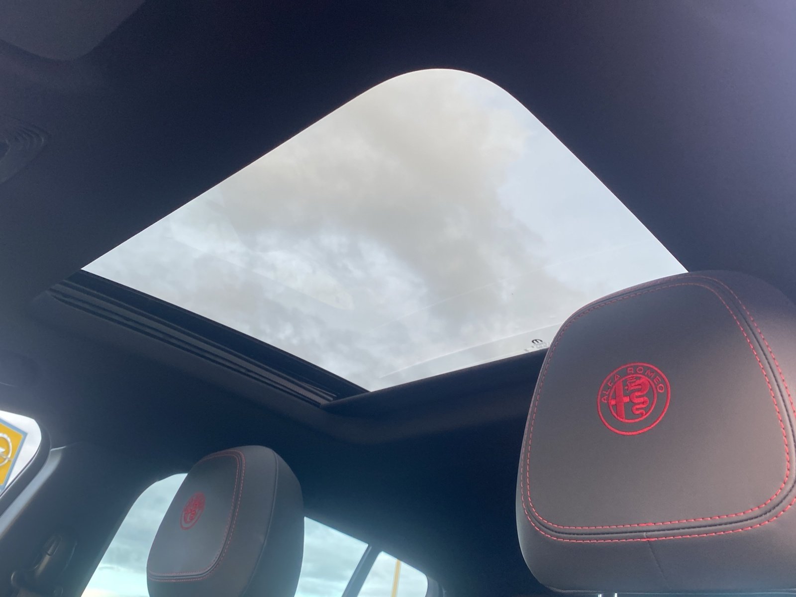 Bild 14 von Alfa Romeo ALFA TONALE MHEV 18KW (160PS) HYBRID 15KW