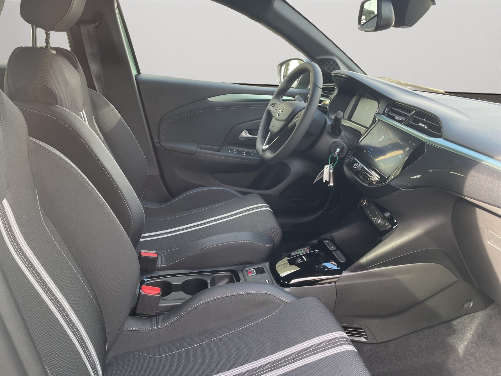 Bild 5 von Opel Corsa-F 1.2 Turbo Mild-Hybrid 48V YES