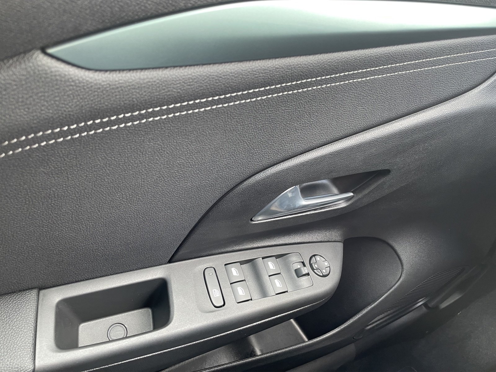 Bild 11 von Opel Corsa-F 1.2 Turbo Mild-Hybrid 48V YES