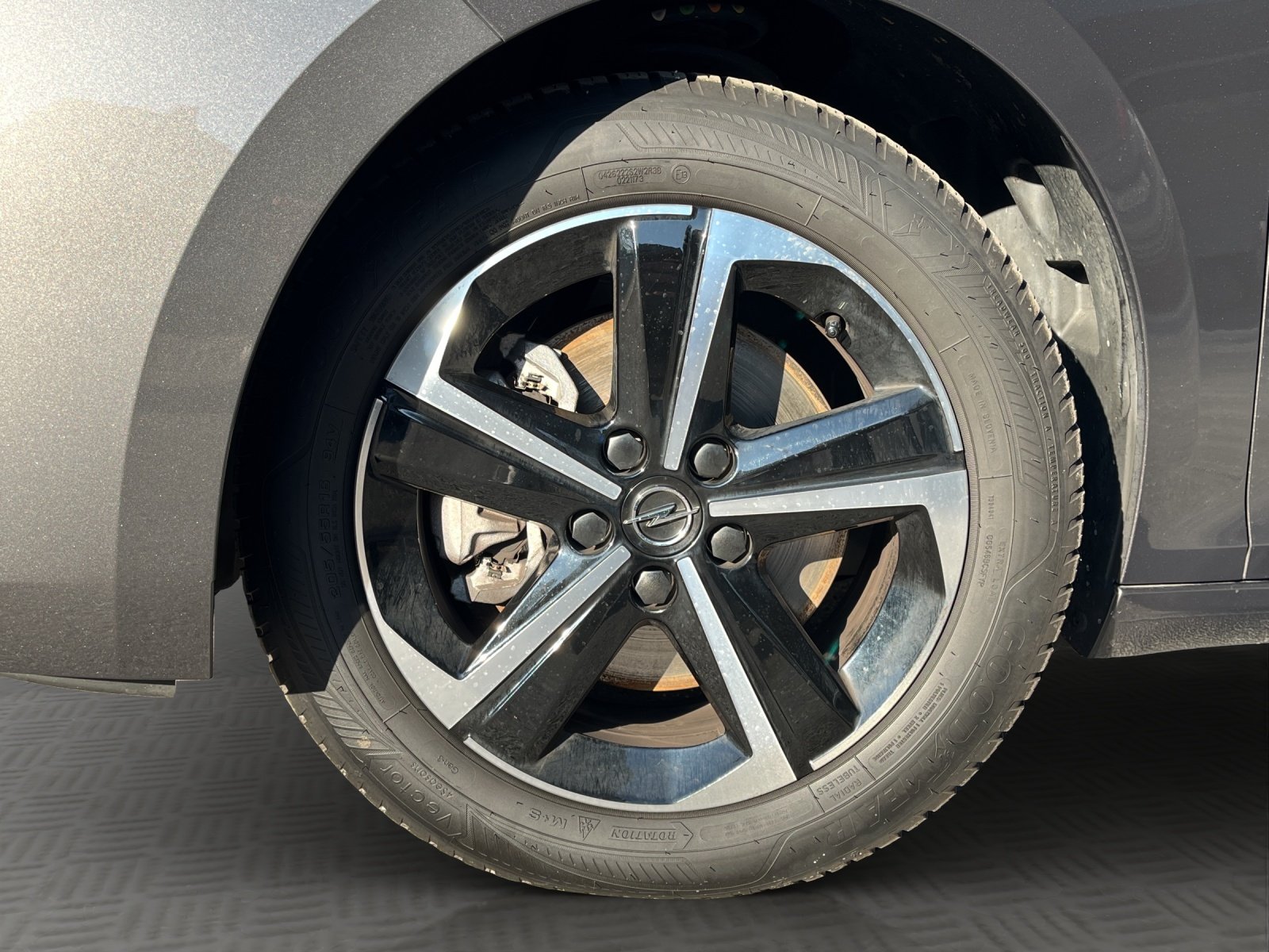 Bild 2 von Opel Astra Sports Tourer 1.2 Turbo