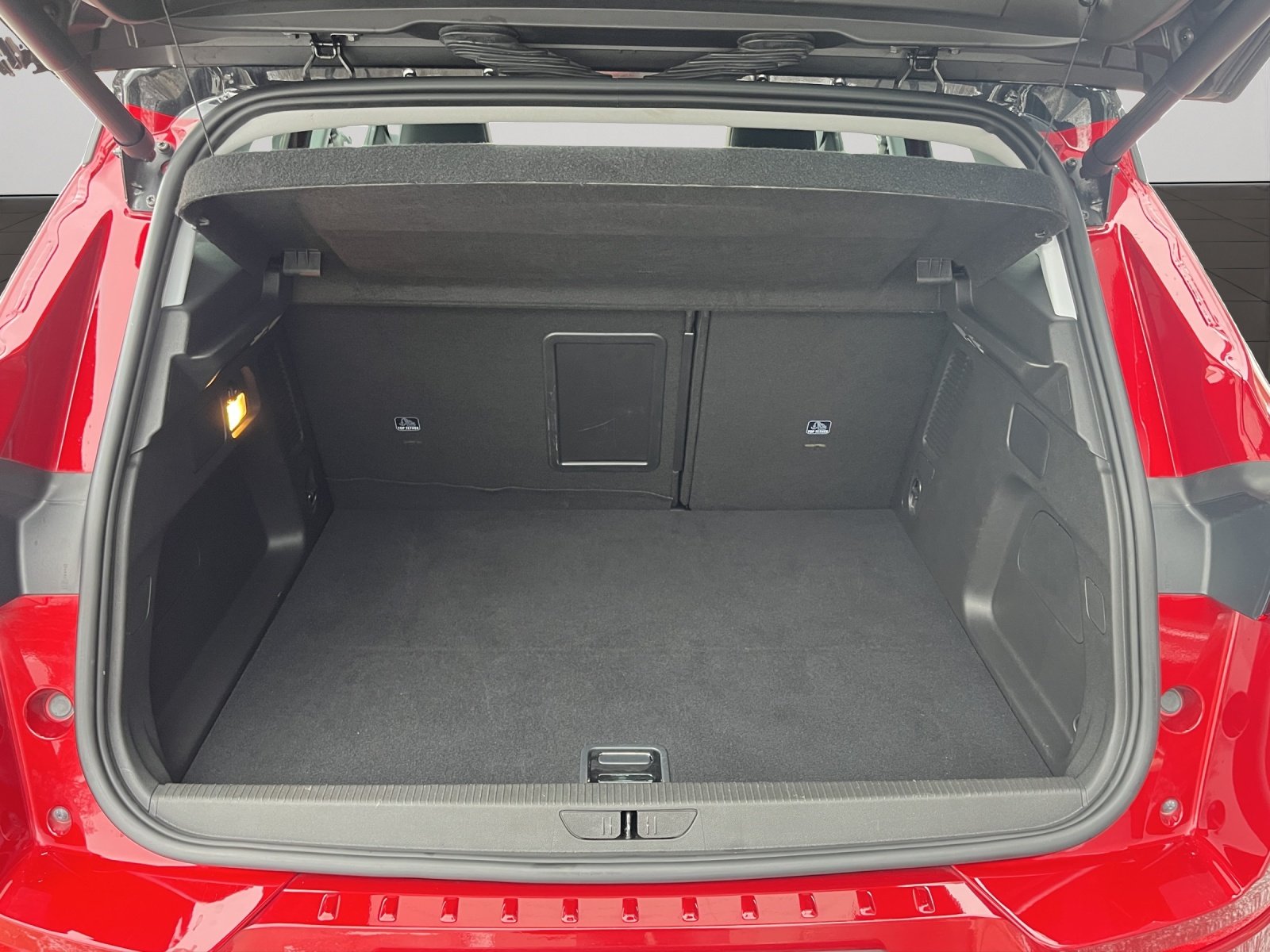 Bild 4 von Opel Grandland 1.6 Turbo Hybrid