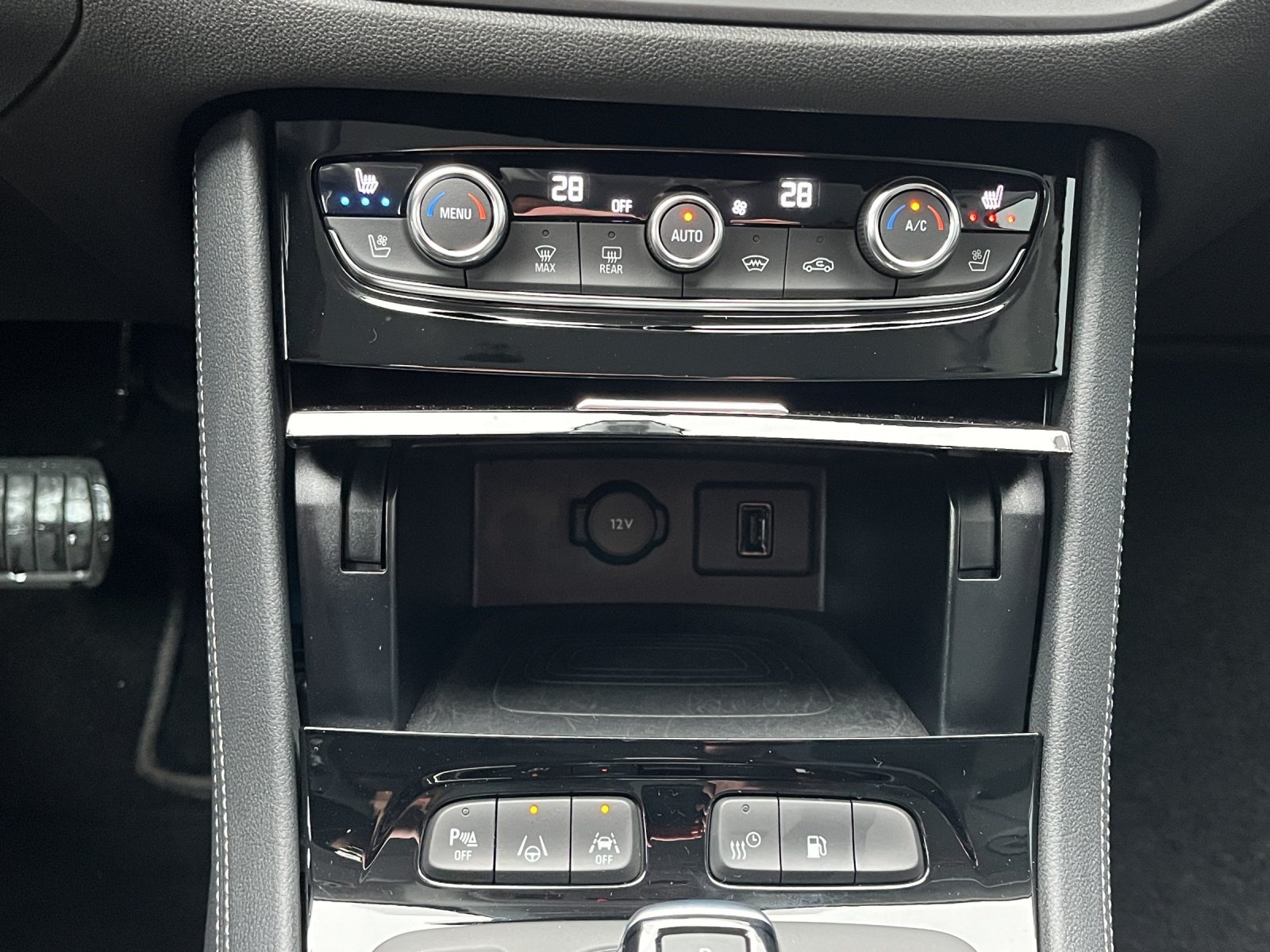 Bild 13 von Opel Grandland 1.6 Turbo Hybrid