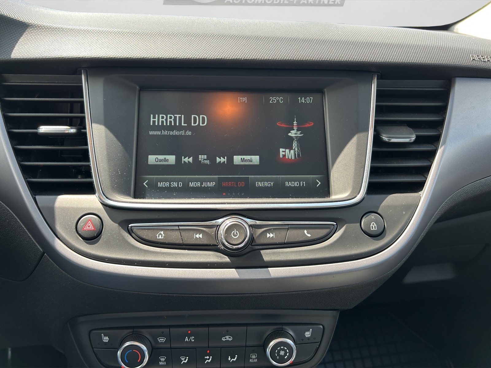 Bild 10 von Opel Crossland 1.2