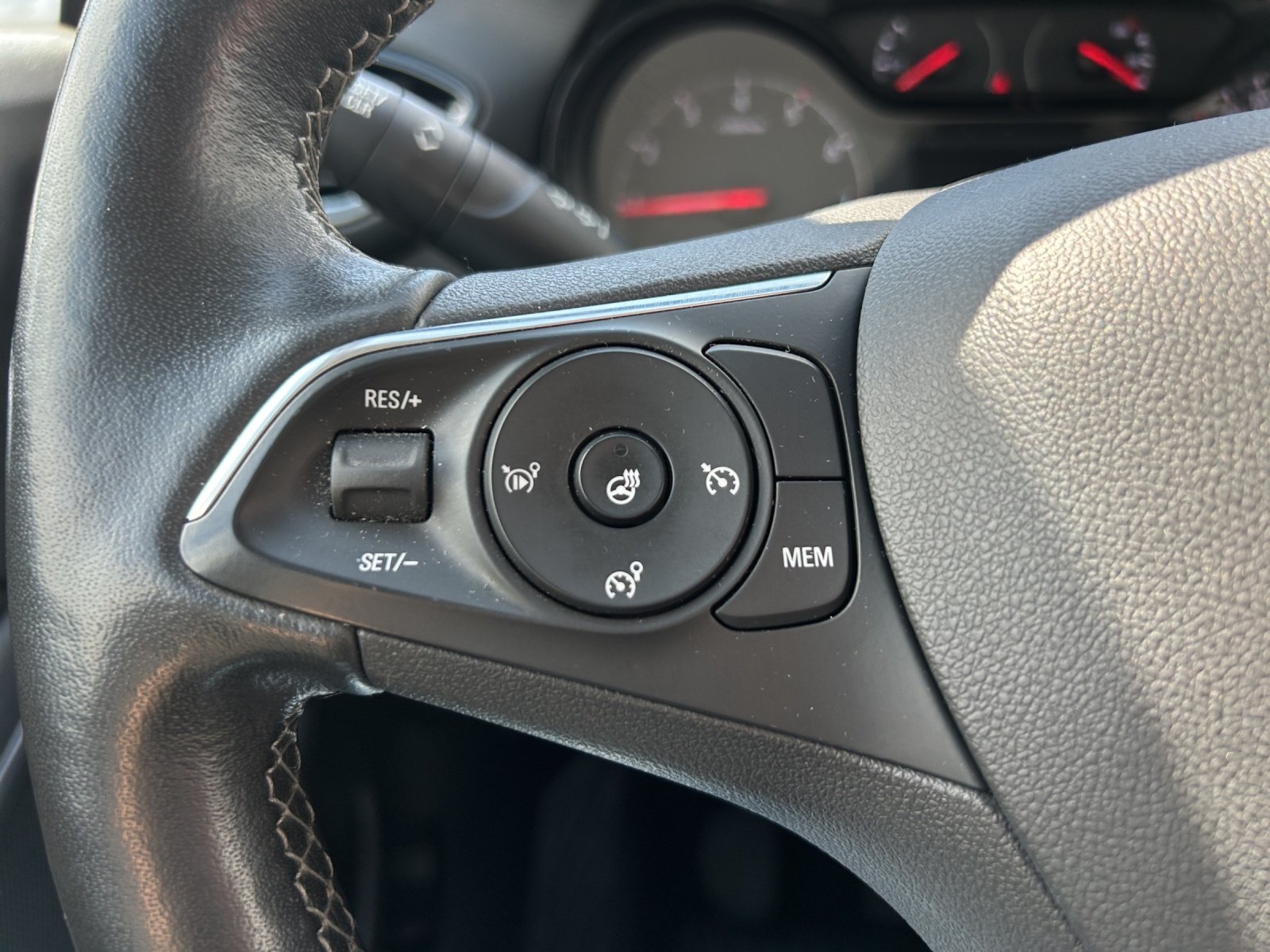 Bild 12 von Opel Crossland 1.2