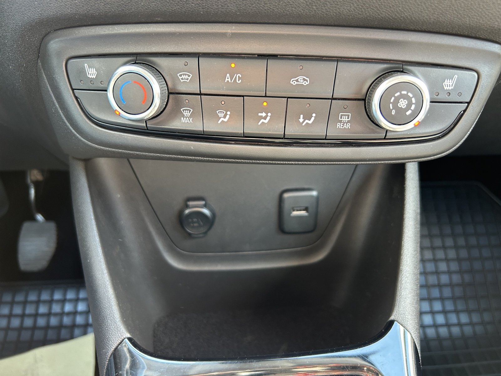 Bild 14 von Opel Crossland 1.2