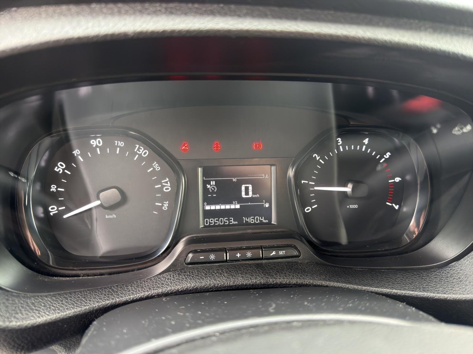 Bild 15 von Opel Vivaro 1,5D 6-Gang 120PS