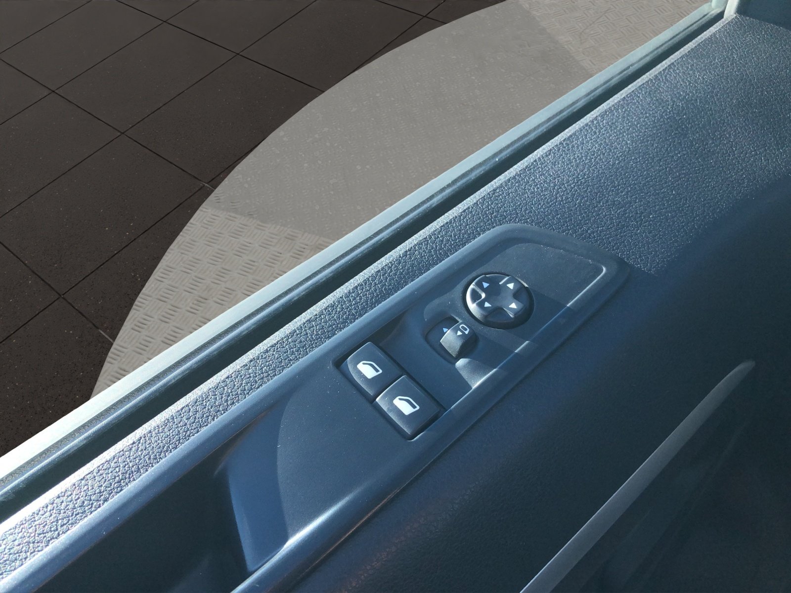 Bild 11 von Opel Vivaro 2.0 D