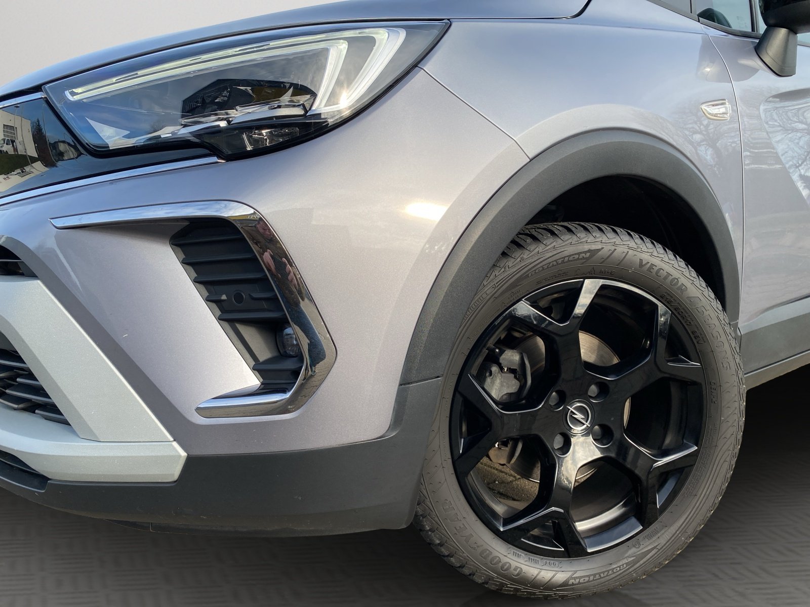 Bild 2 von Opel Crossland 1.2 Turbo