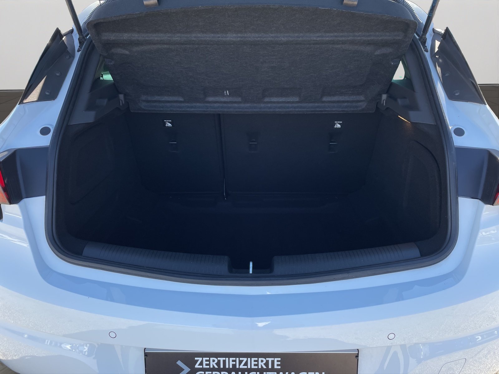 Bild 4 von Opel Astra 5-TÃ¼rer Edition  1.2 DIT