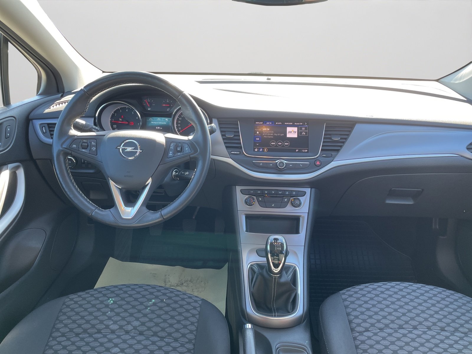 Bild 8 von Opel Astra 5-TÃ¼rer Edition  1.2 DIT