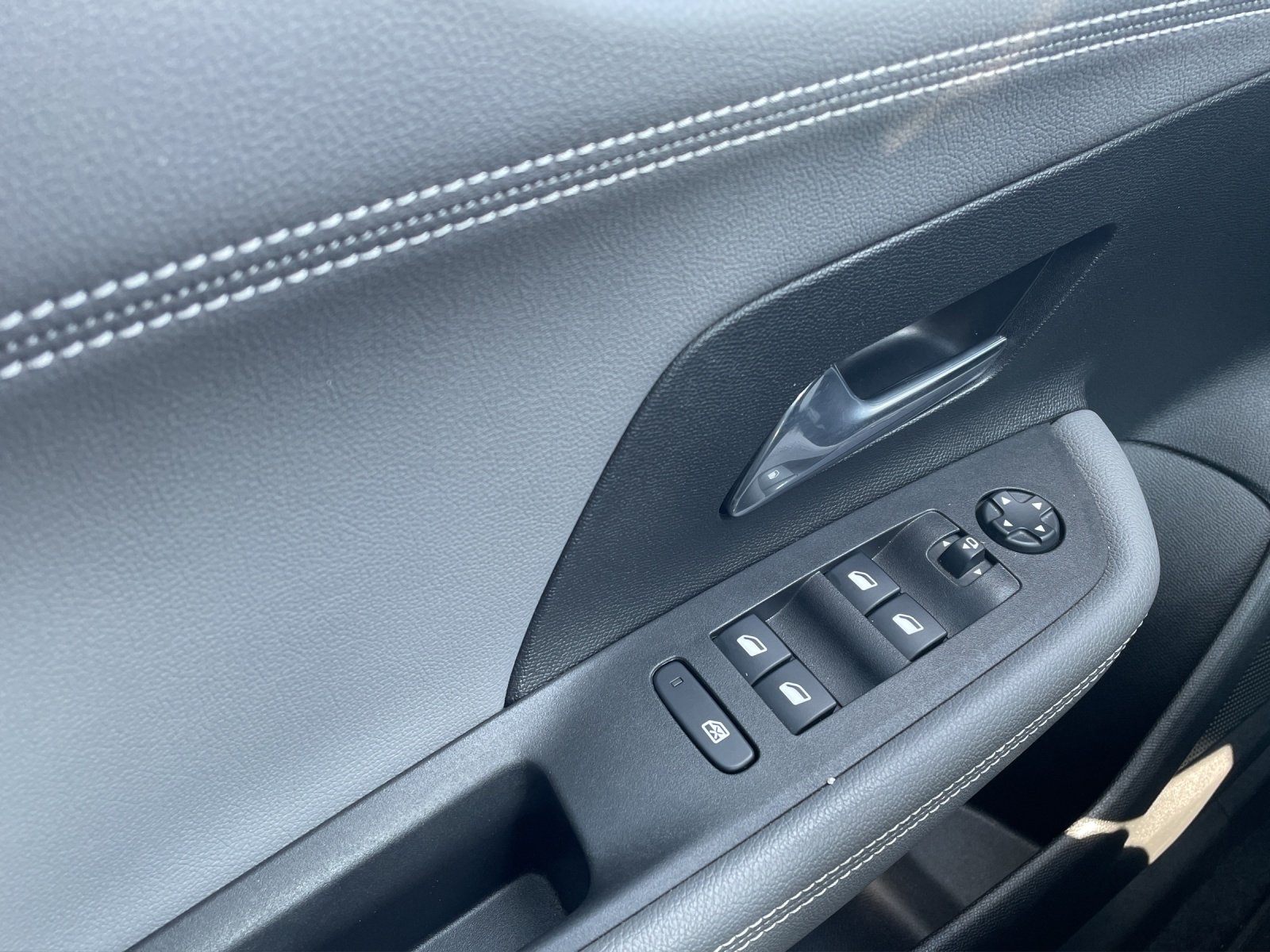 Bild 11 von Opel Mokka-e Elegance