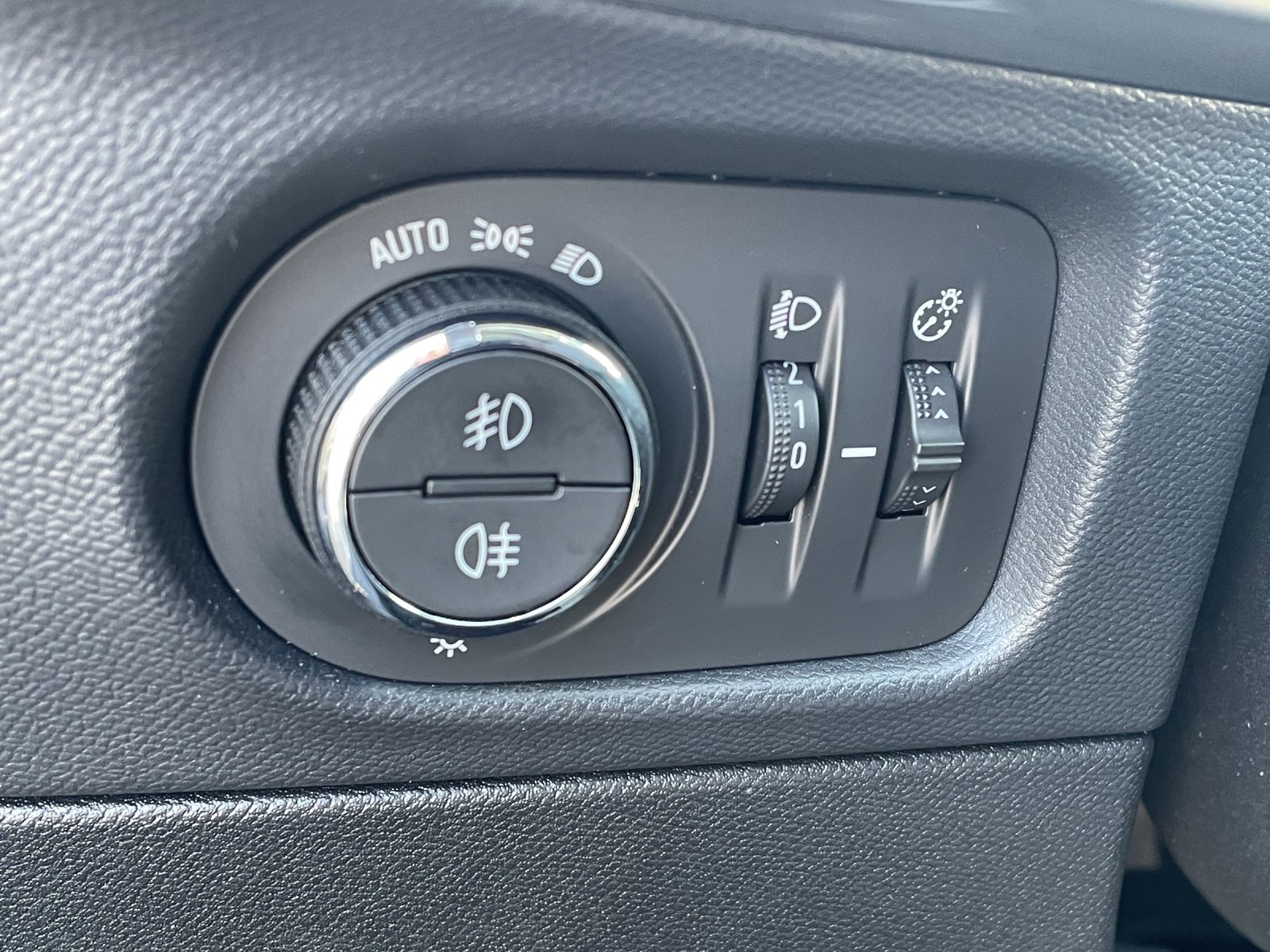 Bild 12 von Opel Mokka-e Elegance