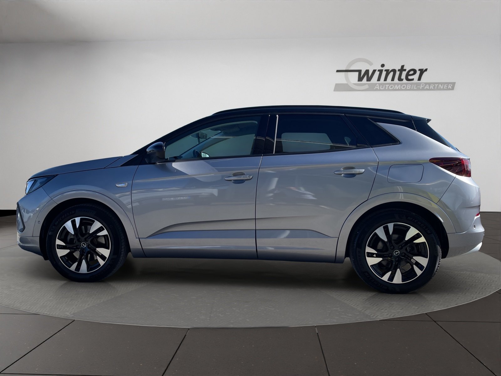 Bild 2 von Opel Grandland 1.6 Turbo Plug-In-Hybrid Ultimate