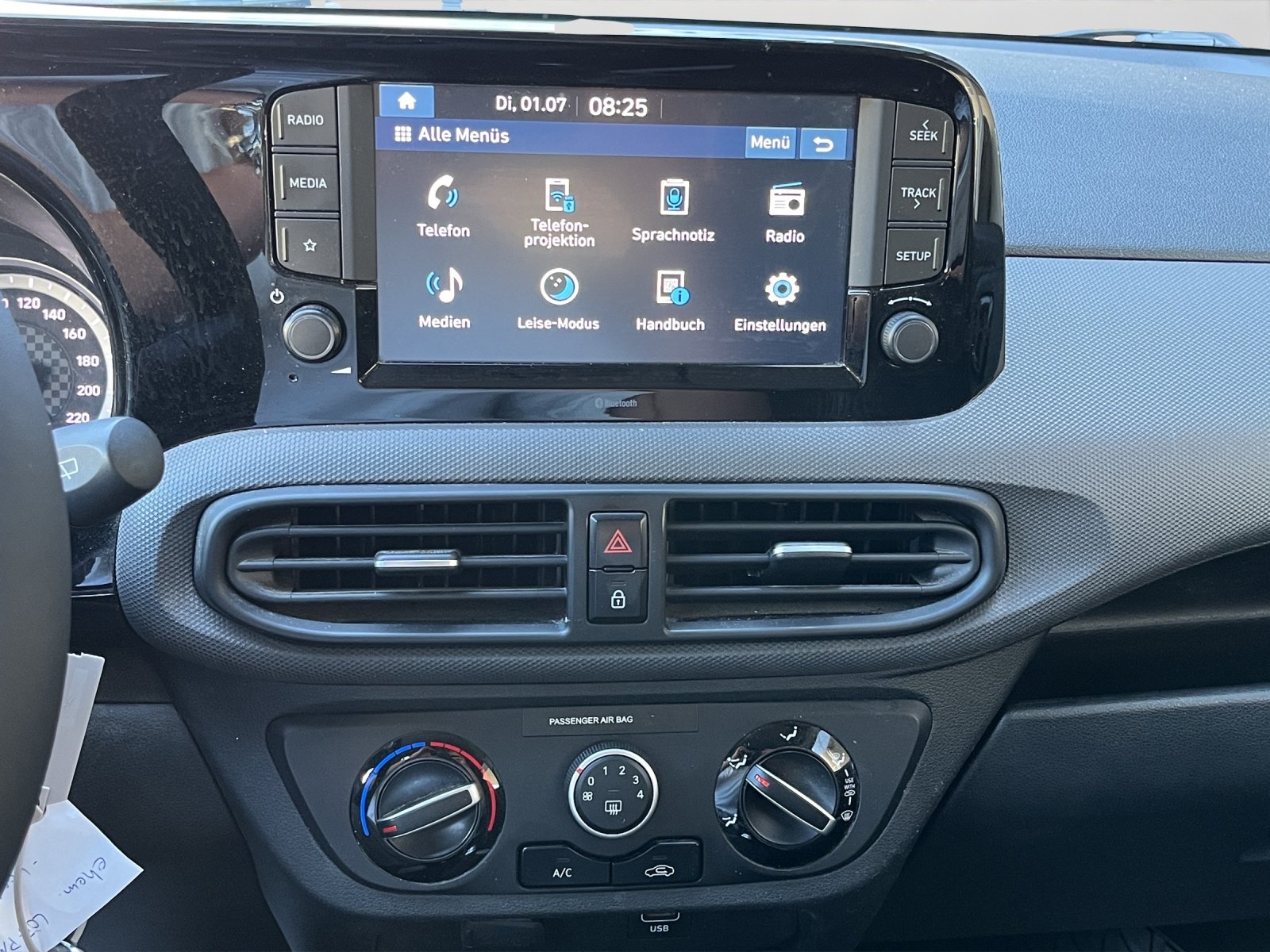 Bild 10 von Hyundai i10  1.0