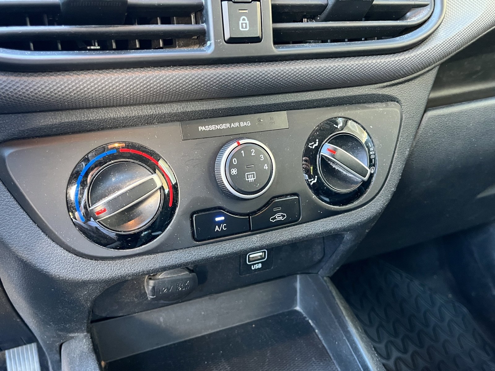 Bild 14 von Hyundai i10  1.0