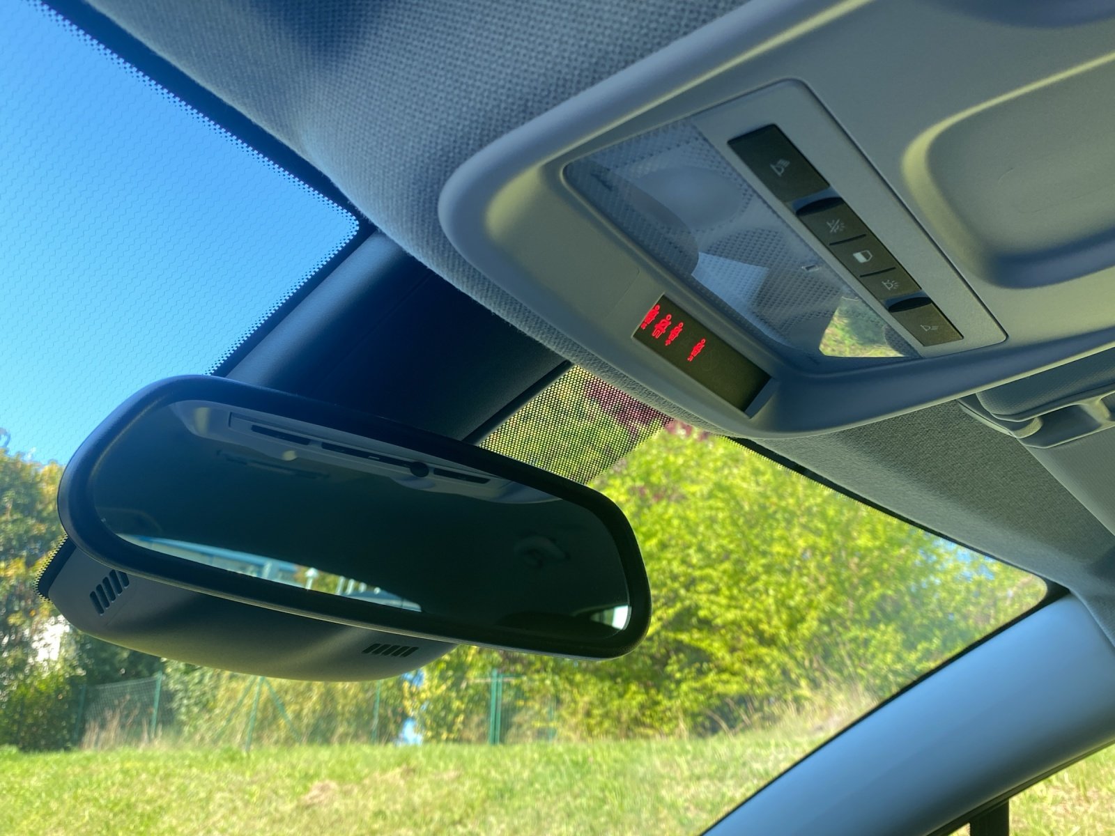 Bild 14 von Opel Crossland  Elegance 12 DIT LED/STANDHEIZUNG