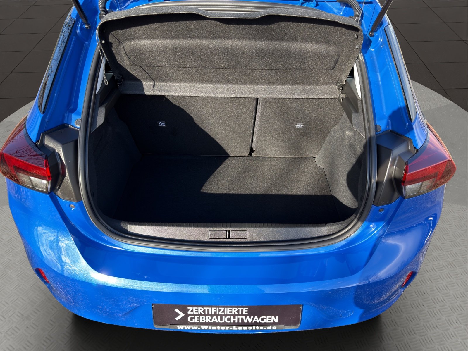 Bild 4 von Opel Corsa 1.2 75PS 5-Gang