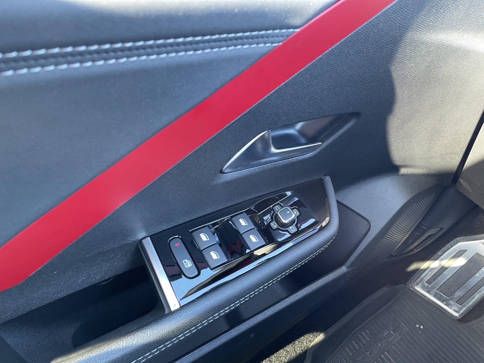 Bild 11 von Opel Astra-L  1.6 Turbo Plugin Hybrid GS Line