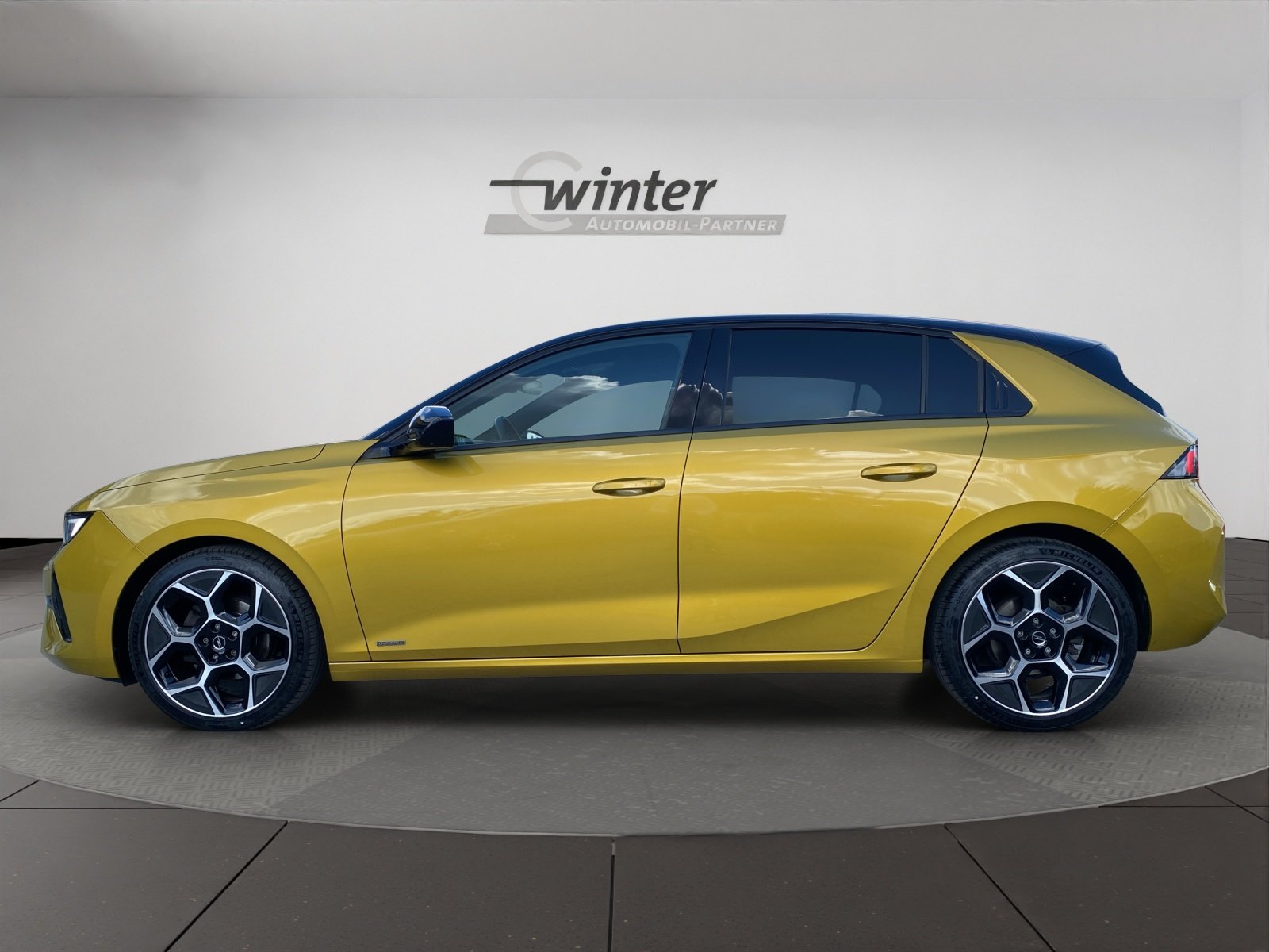 Bild 3 von Opel Astra Ultimate 12 Turbo