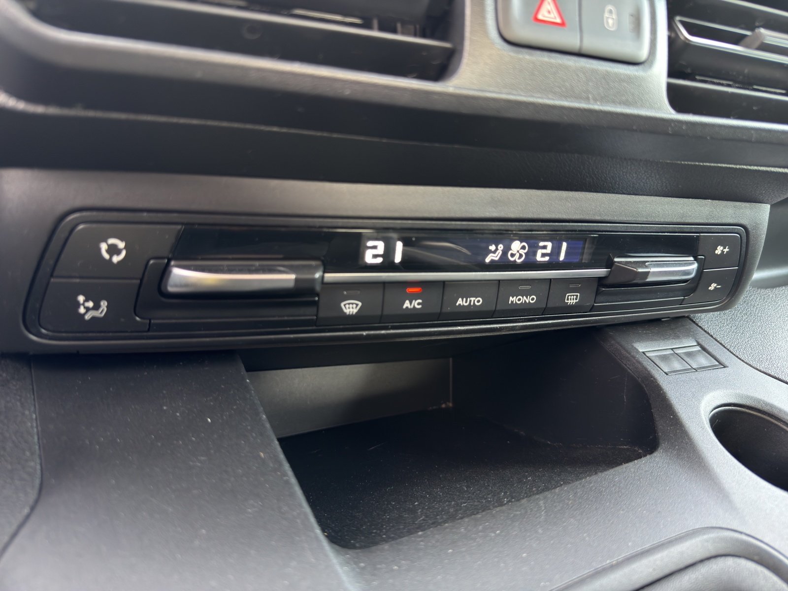 Bild 15 von Opel Combo Life E 1.2T 110PS MT6