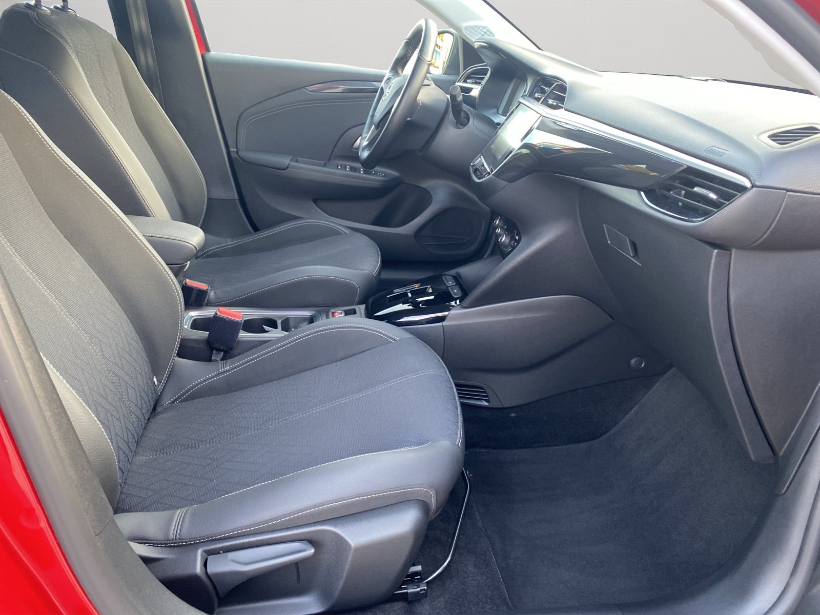 Bild 5 von Opel Corsa-e Elegance, Elektromotor 100 kW (136 PS)