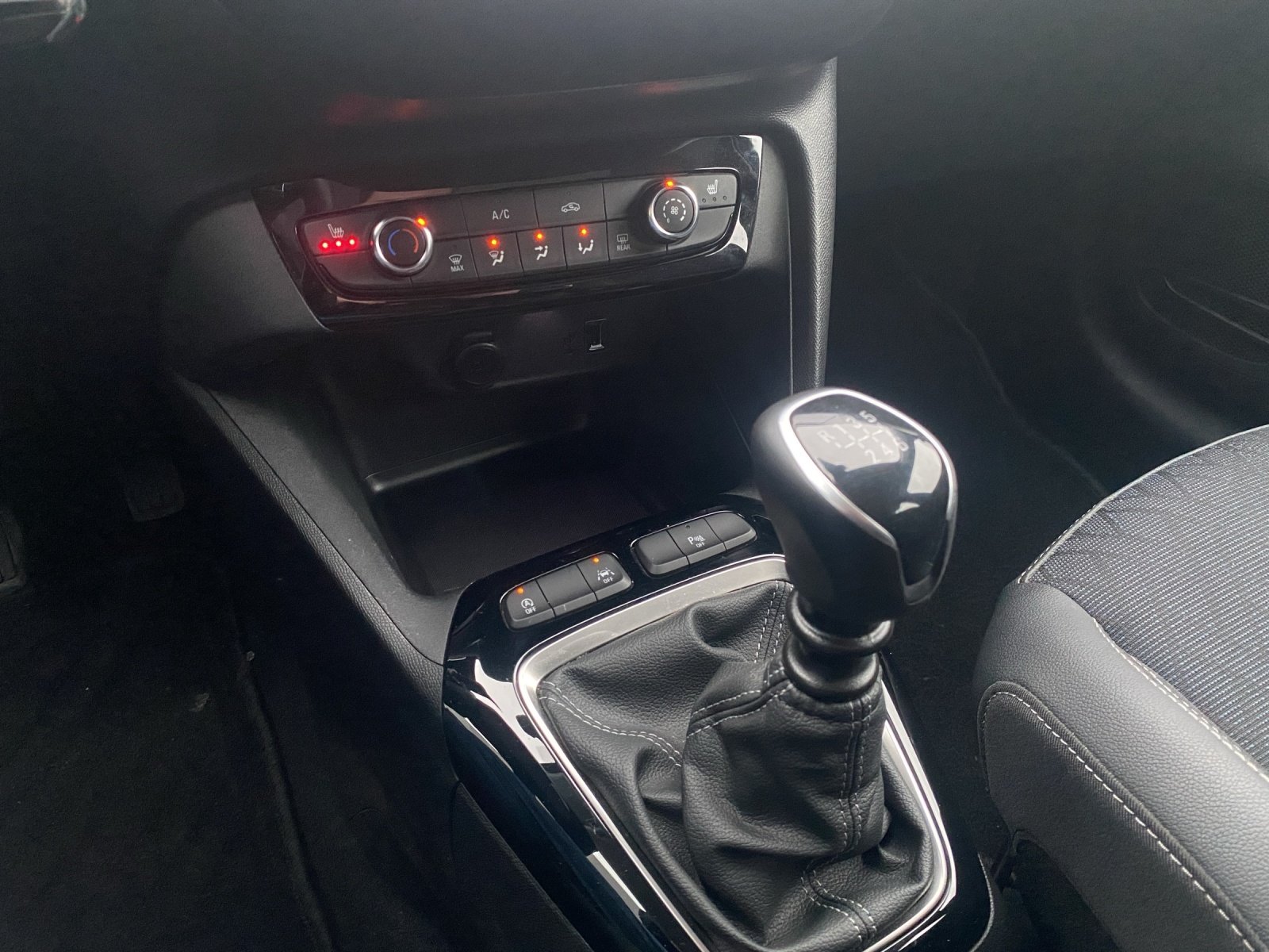 Bild 12 von Opel Corsa  1.2 Turbo, 74 kW (100PS)