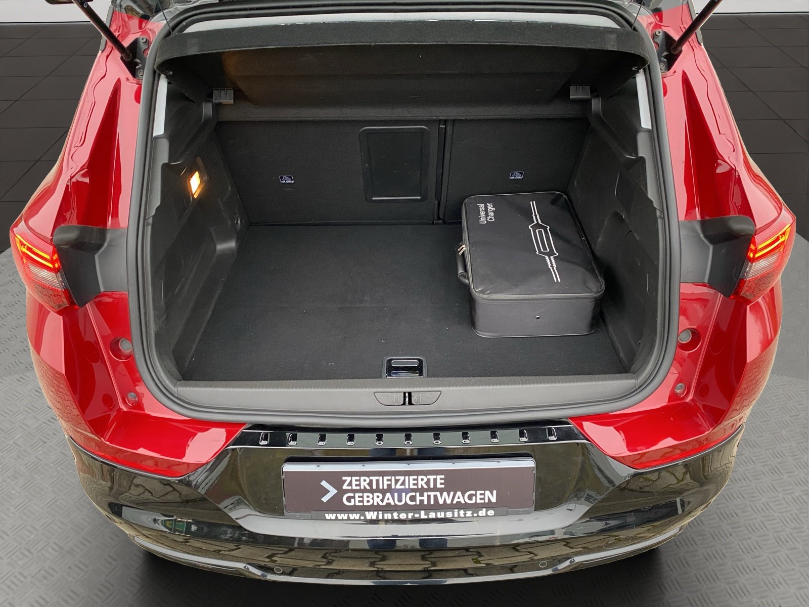 Bild 4 von Opel Grandland 1.6 Turbo Plug-In-Hybrid