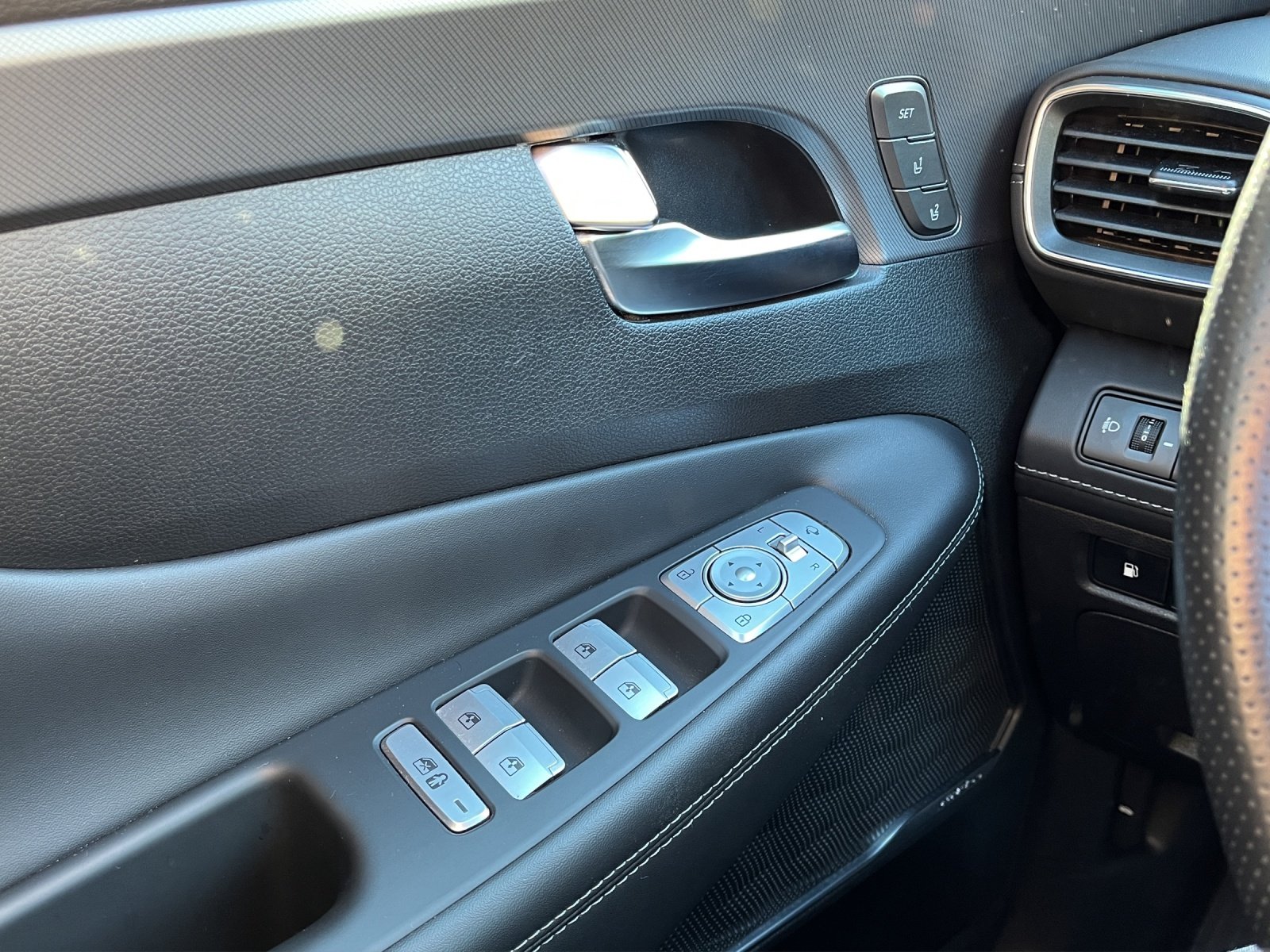 Bild 11 von Hyundai Santa Fe 1.6 T-GDI PLUG-IN HYBRID SIGNATURE