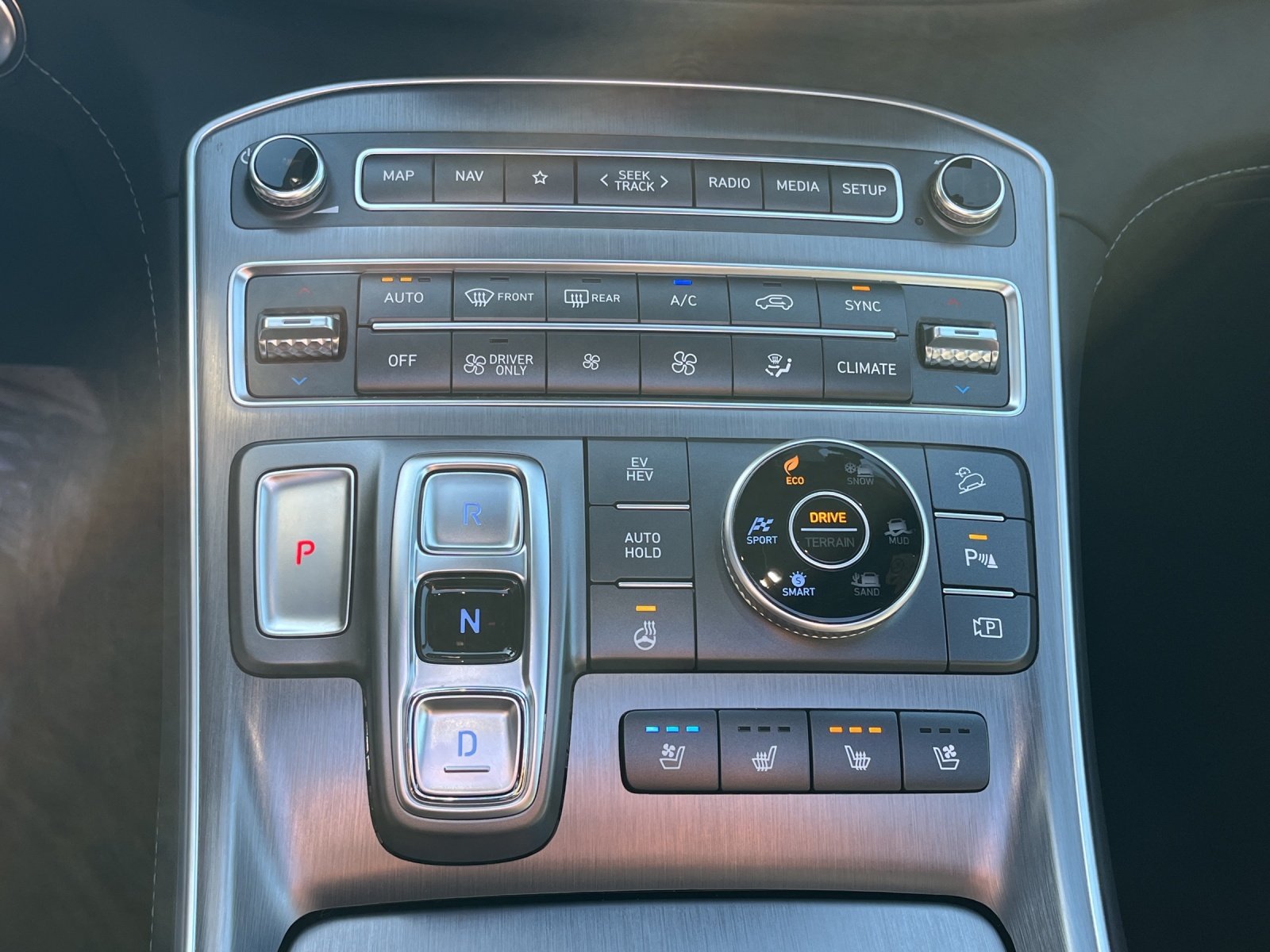 Bild 13 von Hyundai Santa Fe 1.6 T-GDI PLUG-IN HYBRID SIGNATURE