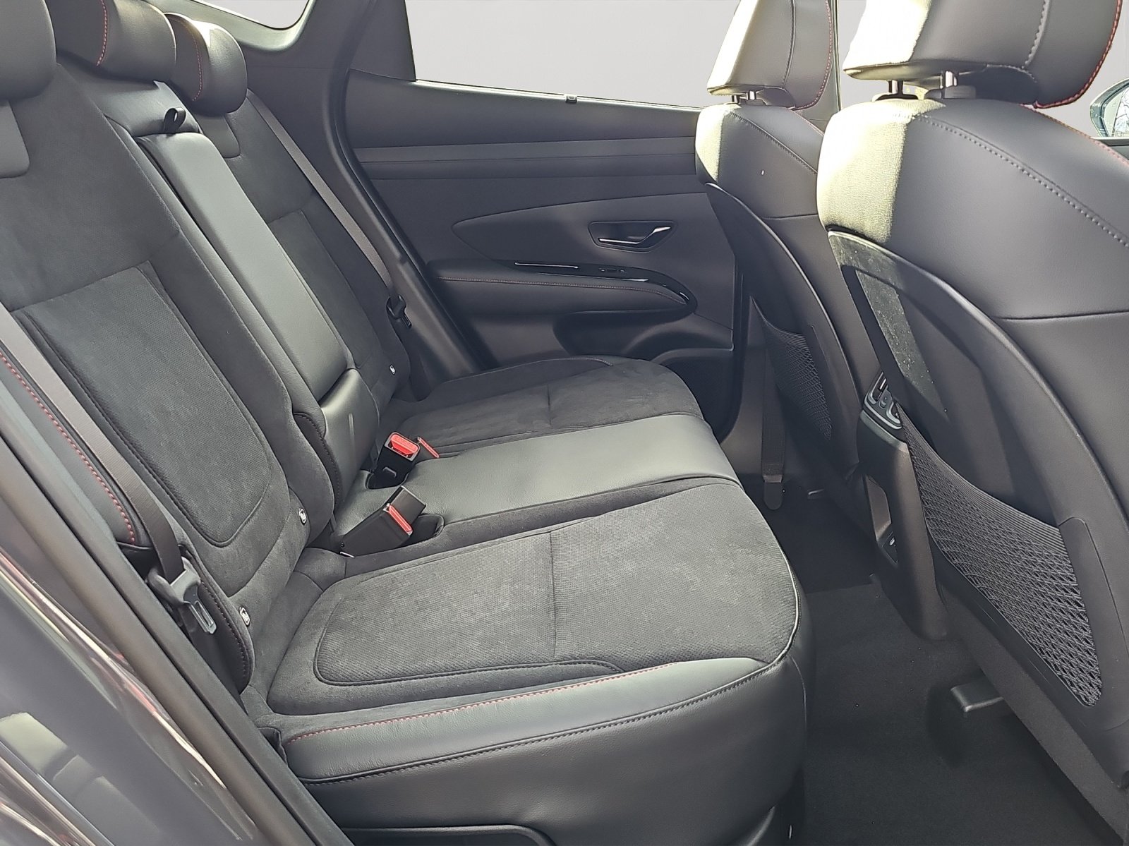 Bild 6 von Hyundai Tucson  1.6 4WD Hybrid