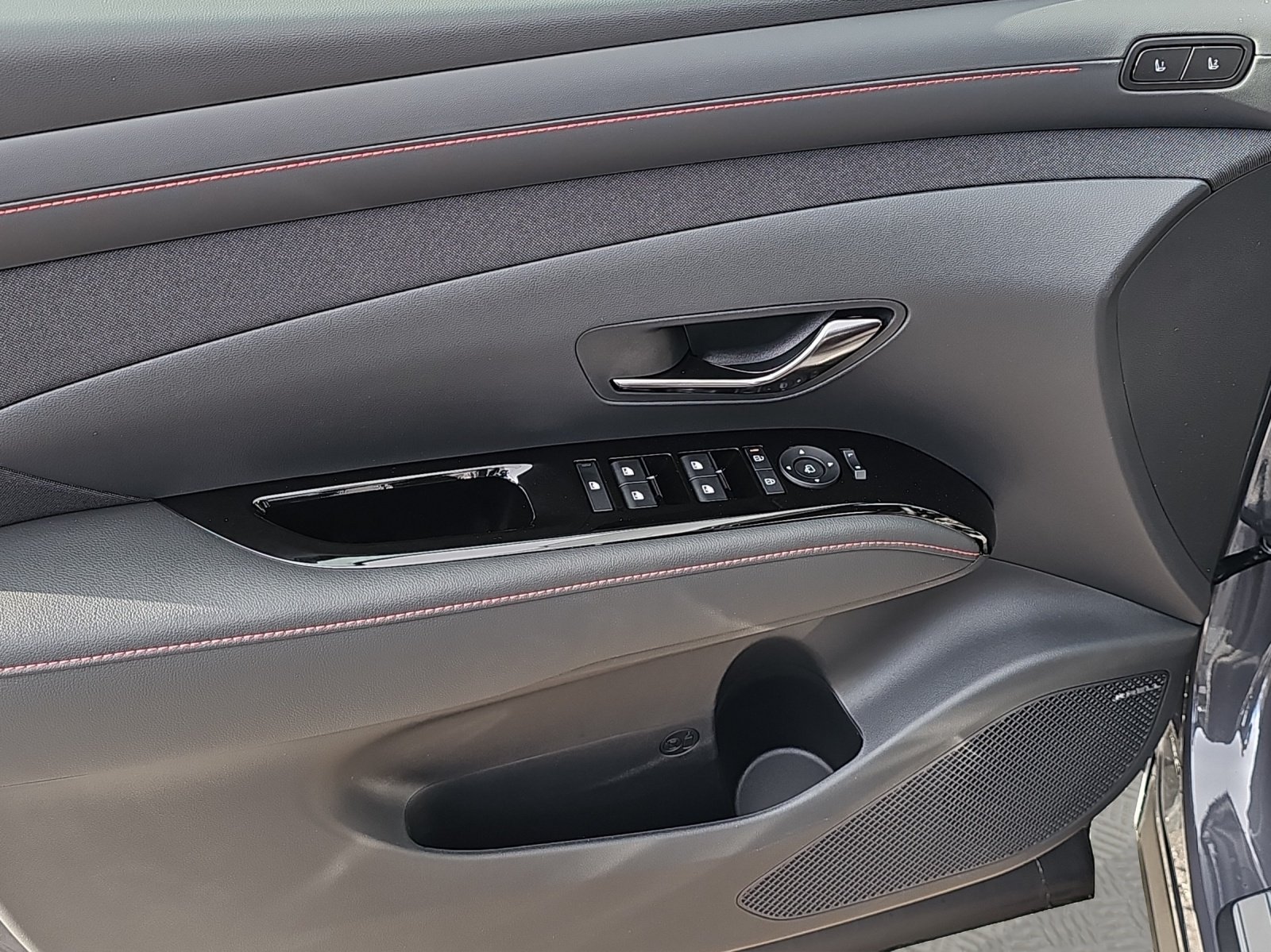 Bild 12 von Hyundai Tucson  1.6 4WD Hybrid