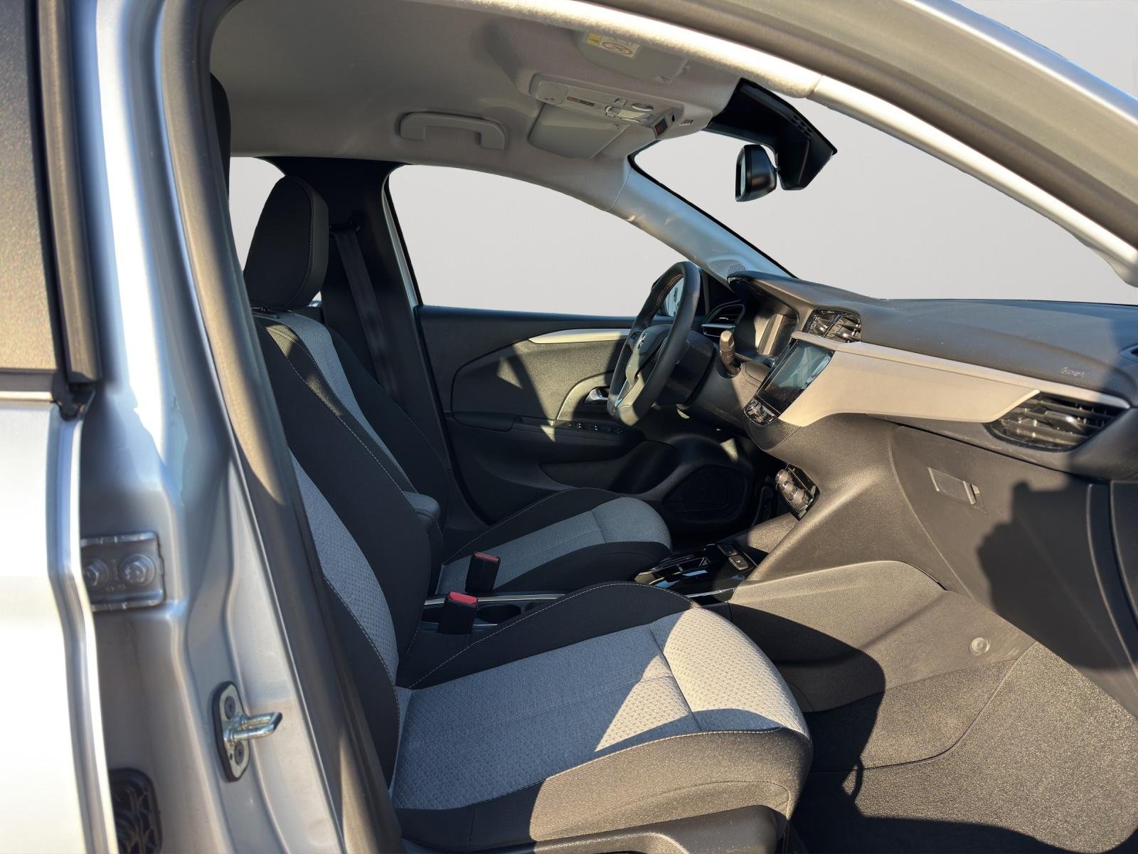 Bild 7 von Opel Corsa E 136PS Edition