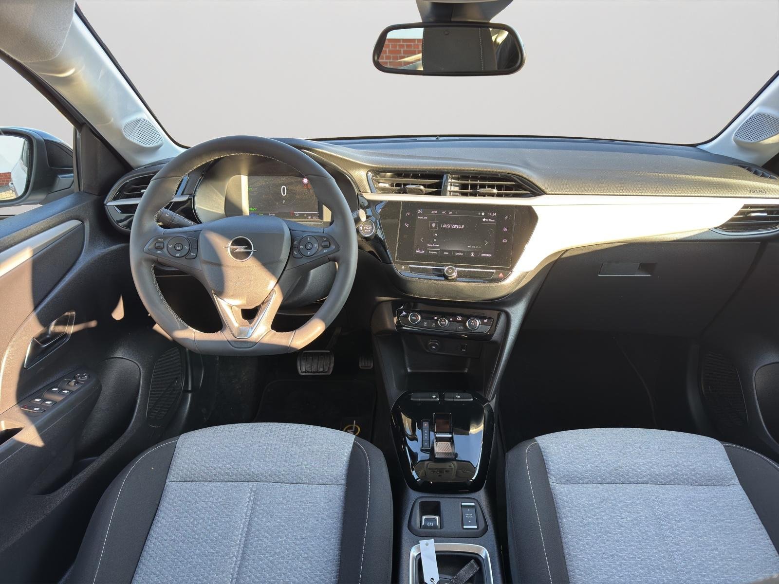 Bild 8 von Opel Corsa E 136PS Edition