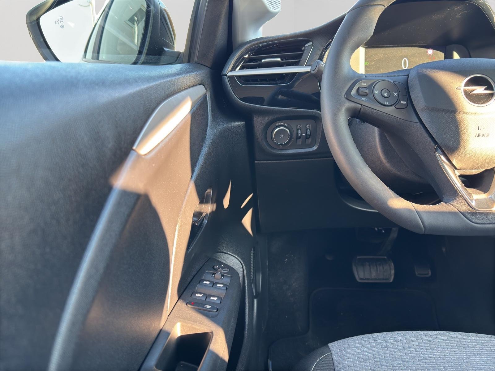 Bild 11 von Opel Corsa E 136PS Edition