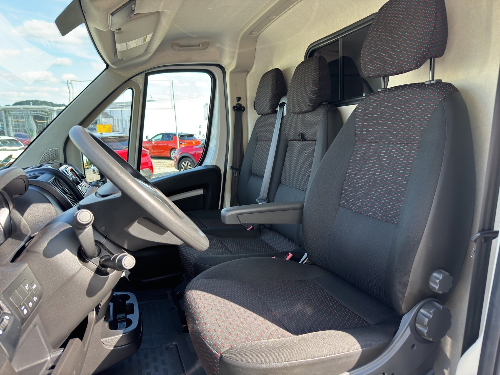 Bild 13 von Opel Movano Cargo L3H2  2.2l BlueHDI Edition