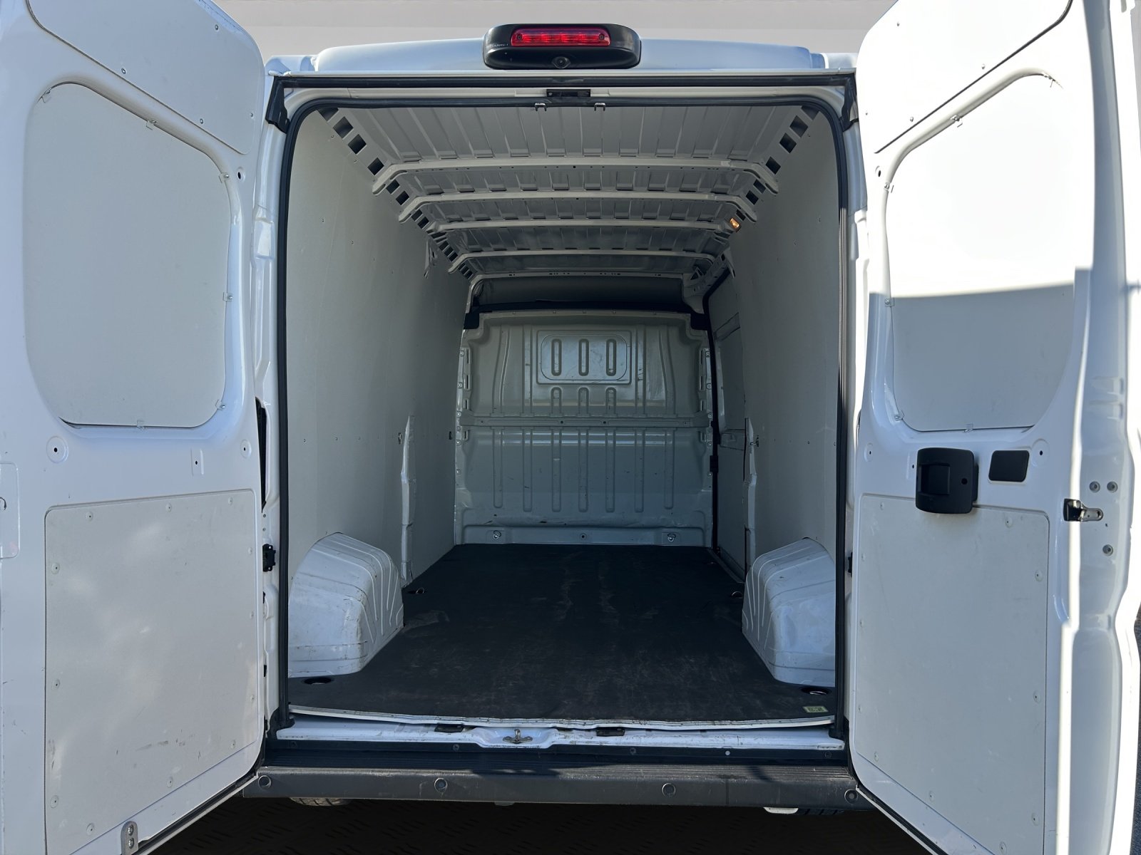 Bild 6 von Opel Movano Cargo L3H2 2.2 BlueHDi EDITION