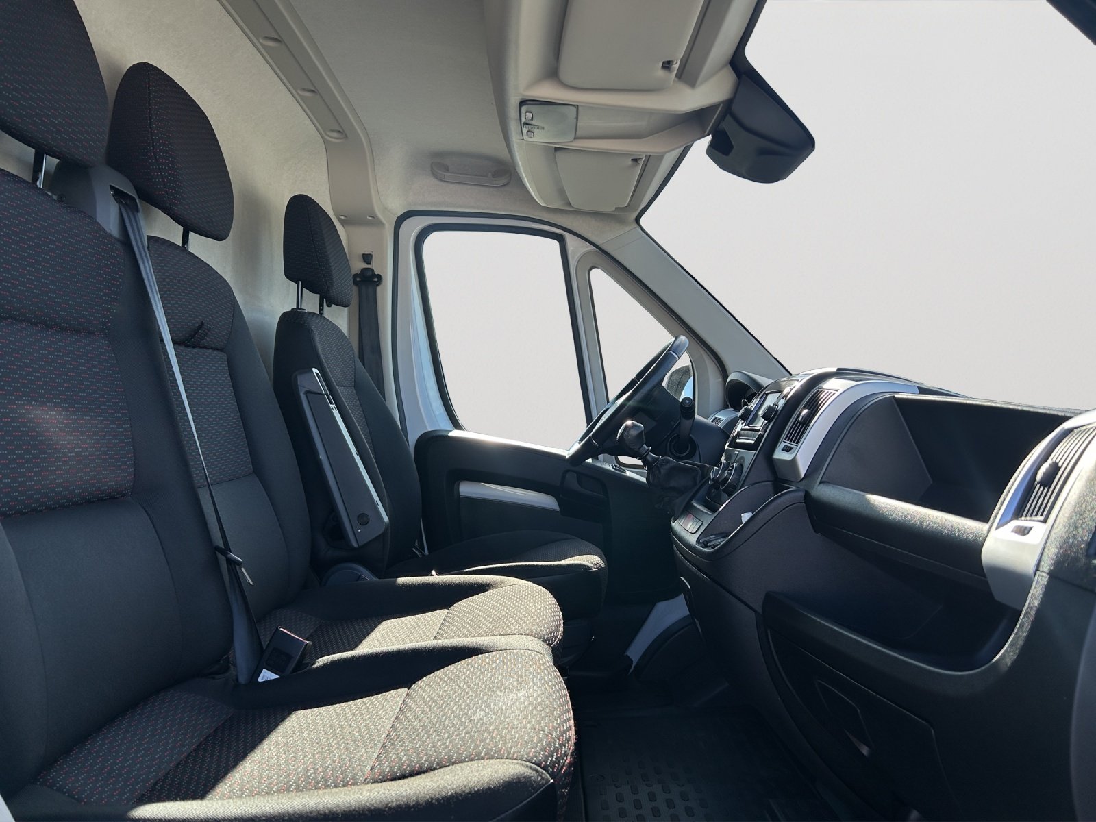 Bild 7 von Opel Movano Cargo L3H2 2.2 BlueHDi EDITION