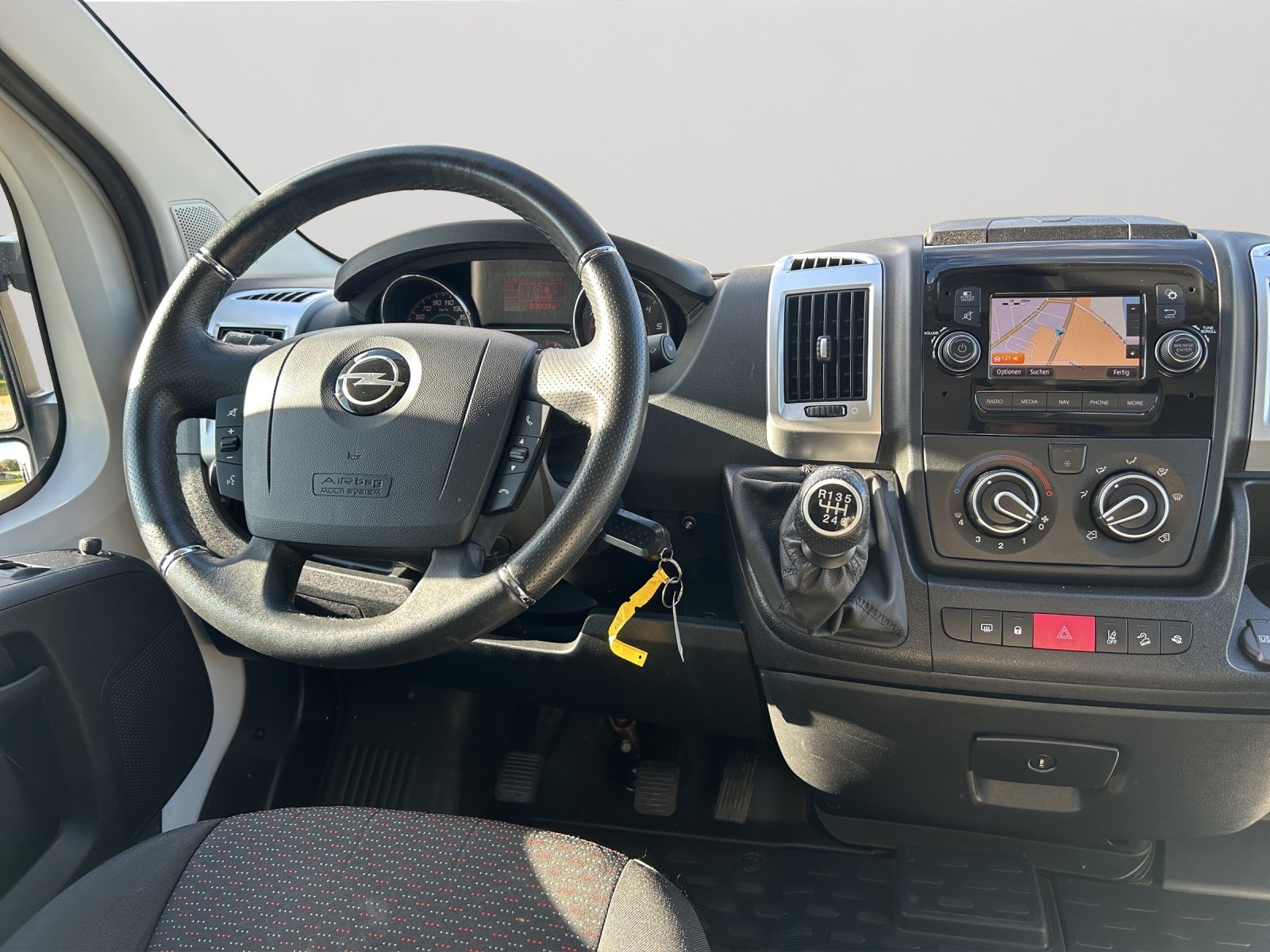 Bild 8 von Opel Movano Cargo L3H2 2.2 BlueHDi EDITION