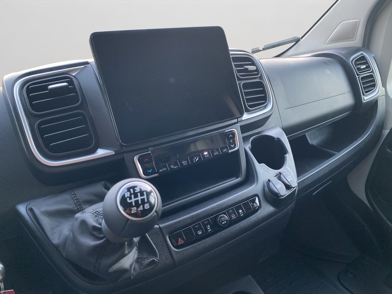 Bild 8 von Opel Movano Cargo L3H2  2.2 BlueHDi EDITION LED/DAB+/KAMERA