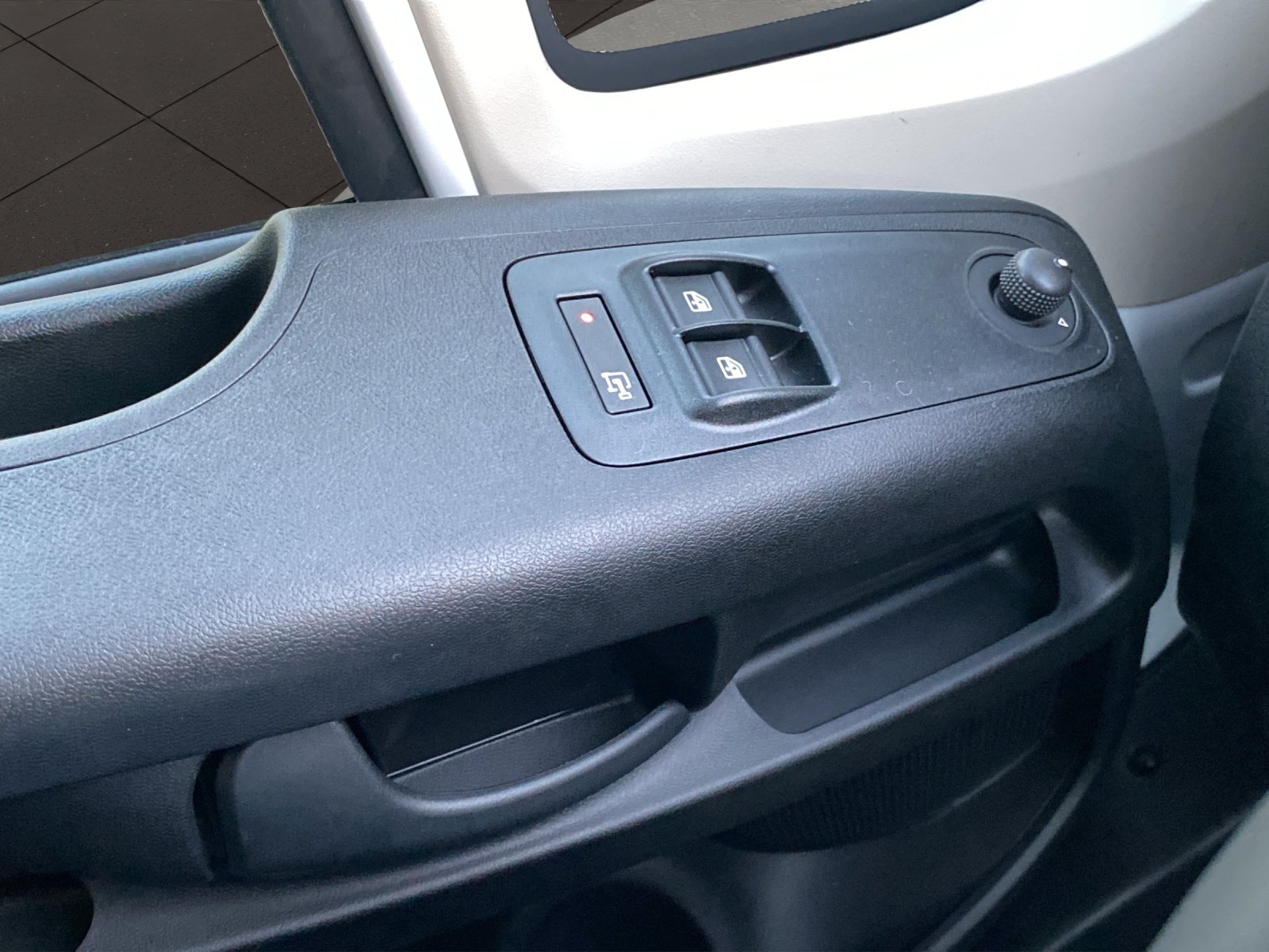 Bild 11 von Opel Movano Cargo L3H2  2.2 BlueHDi EDITION LED/DAB+/KAMERA