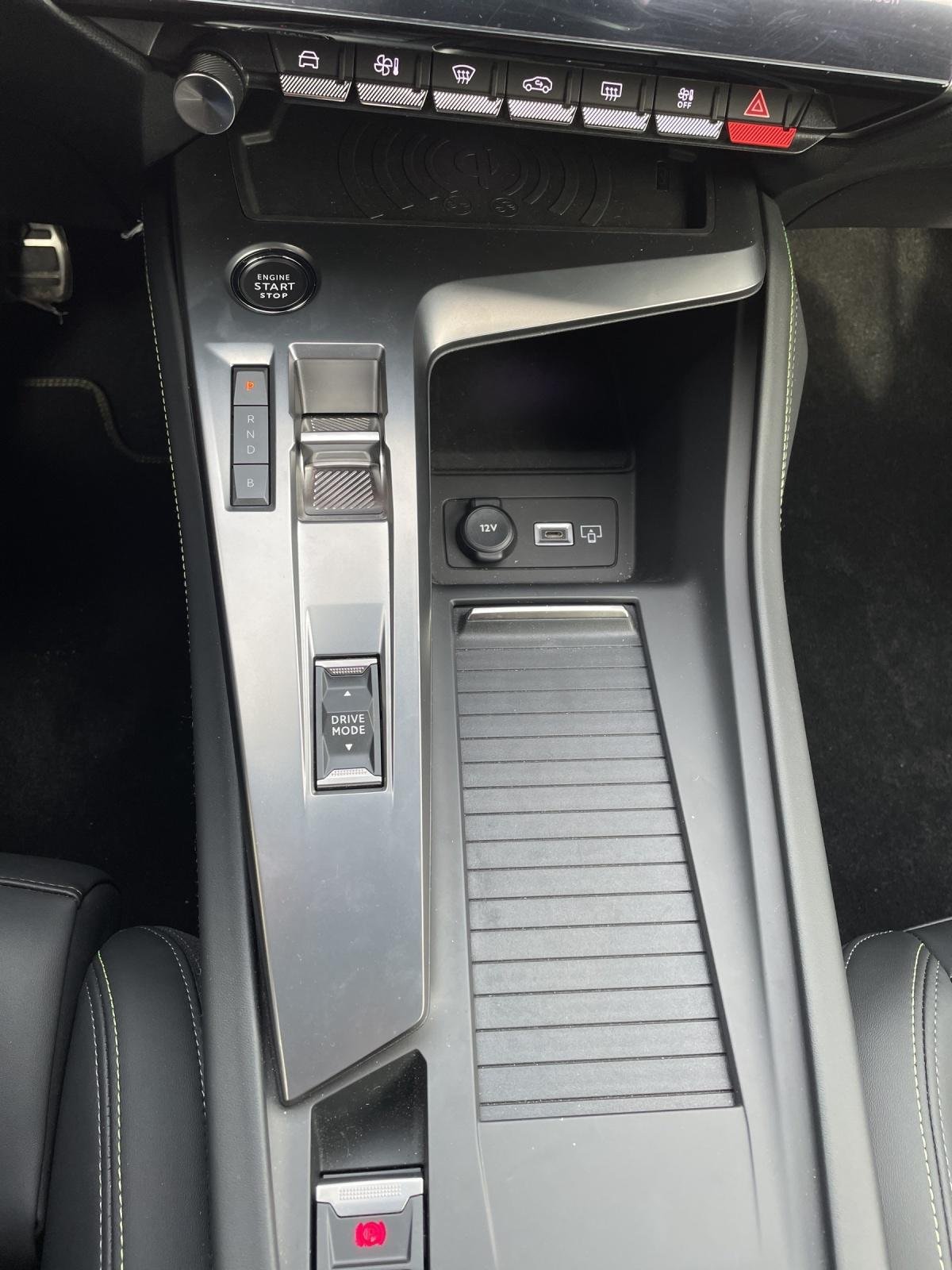 Bild 14 von Peugeot 408 GT Plug-In-Hybrid AT8