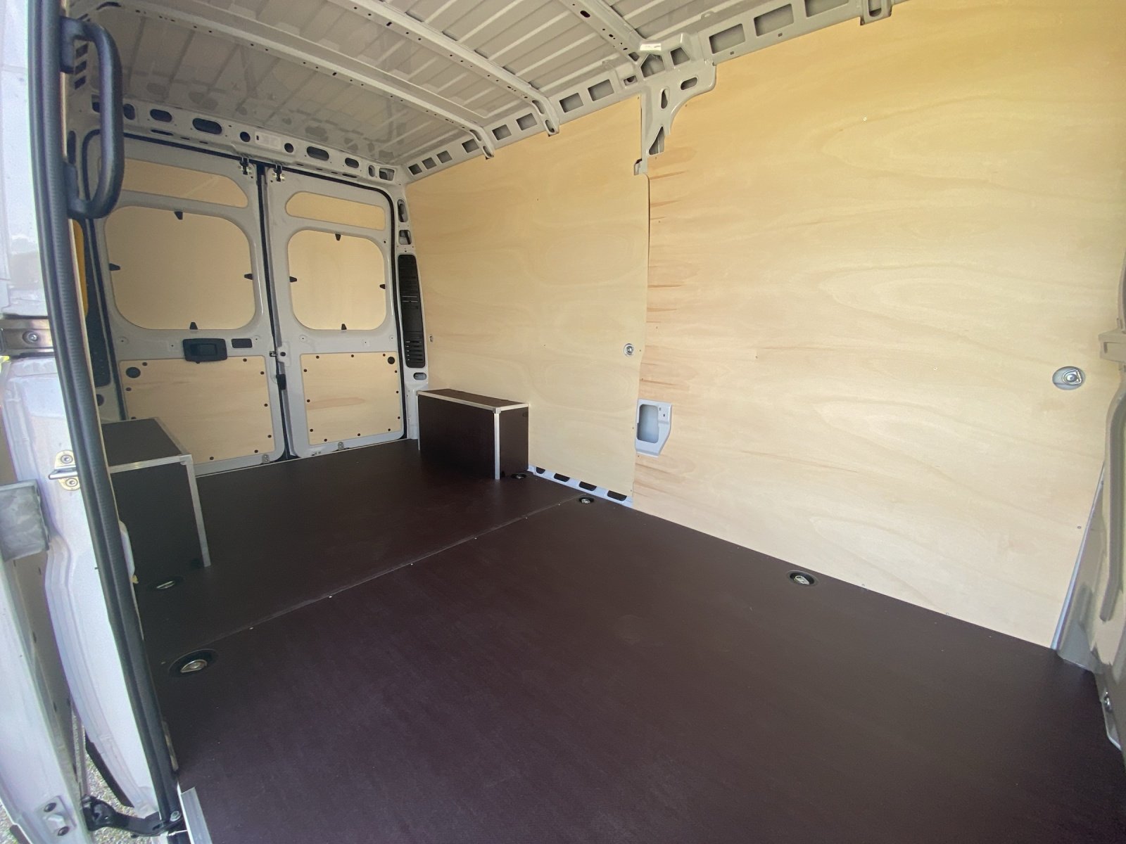 Bild 6 von Peugeot Boxer Kasten 2.2 BlueHDi L3H2 AT