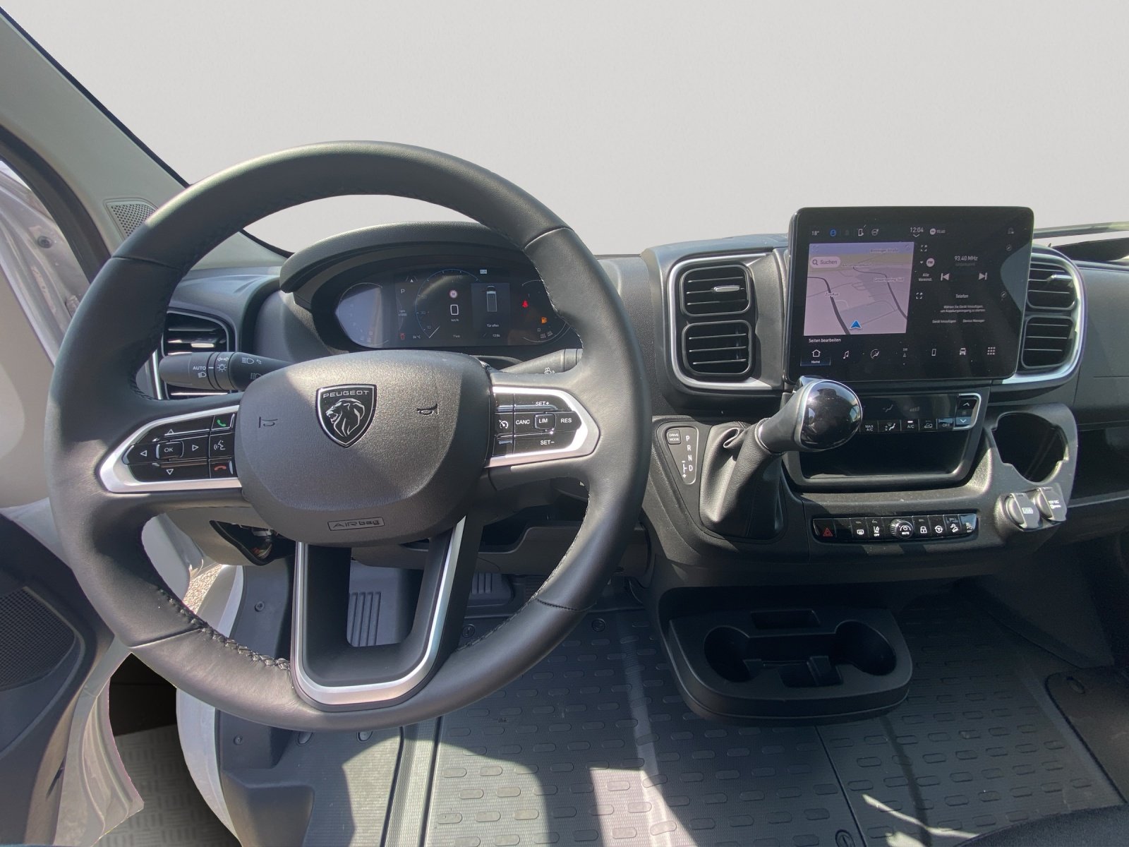 Bild 8 von Peugeot Boxer Kasten 2.2 BlueHDi L3H2 AT