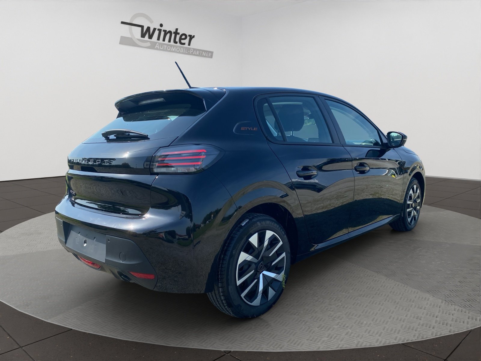 Bild 3 von Peugeot 208 STYLE 1.2 PURETECH