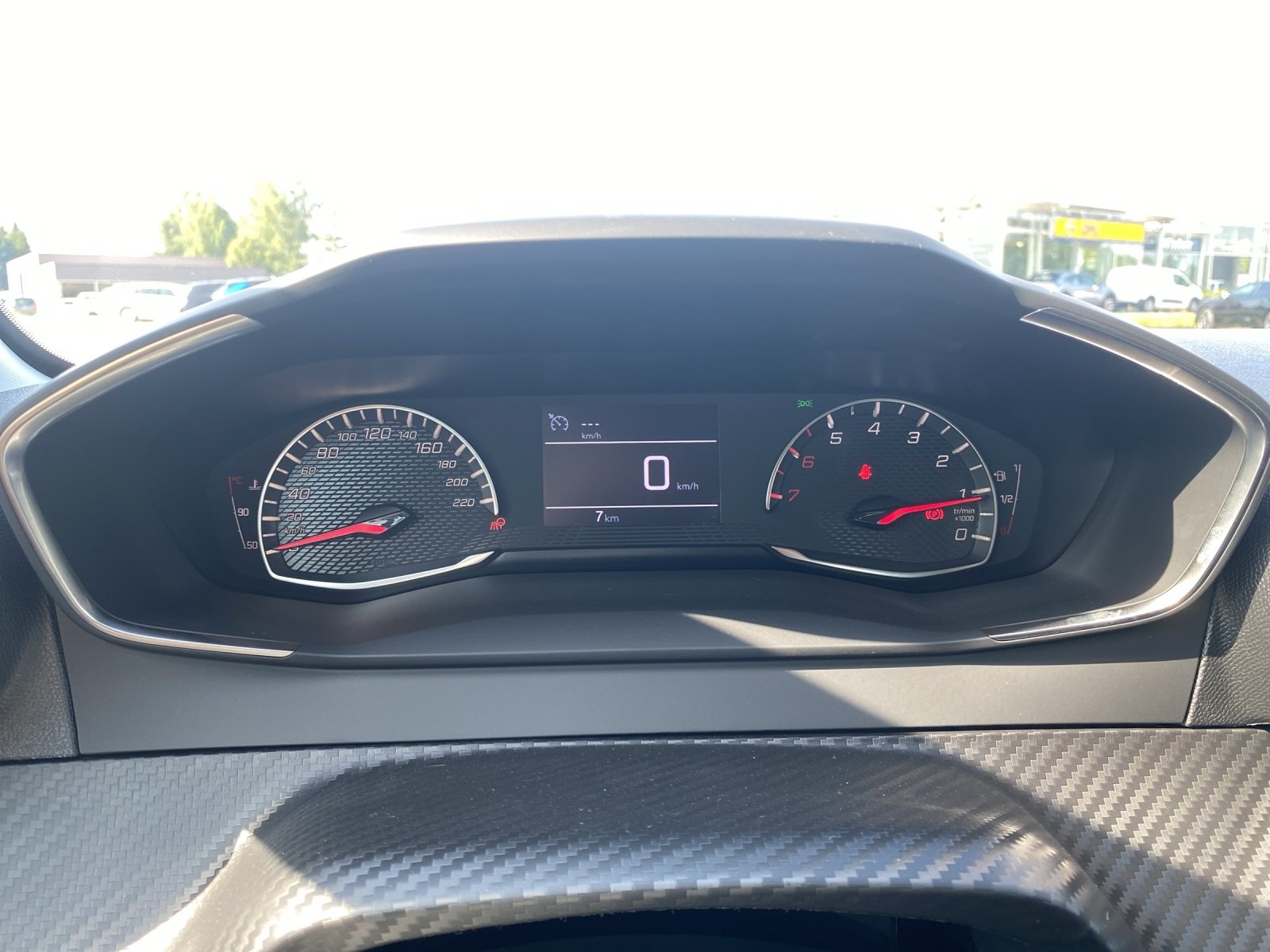 Bild 13 von Peugeot 208 STYLE 1.2 PURETECH